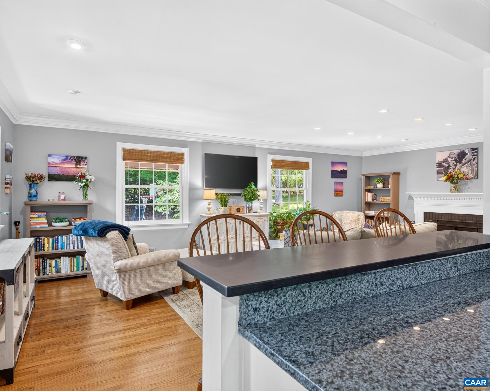 860 FLORDON DR