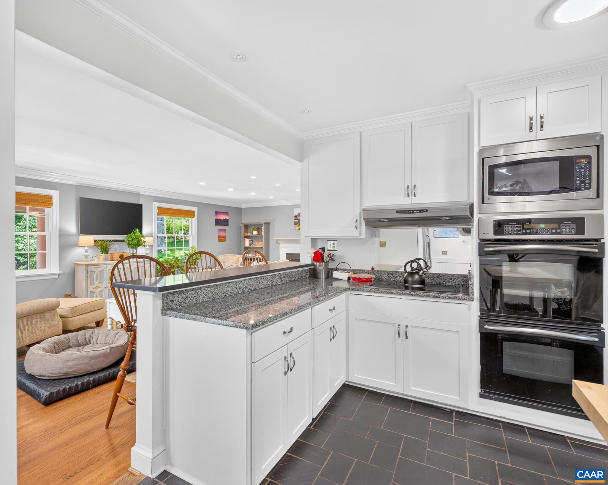 860 FLORDON DR