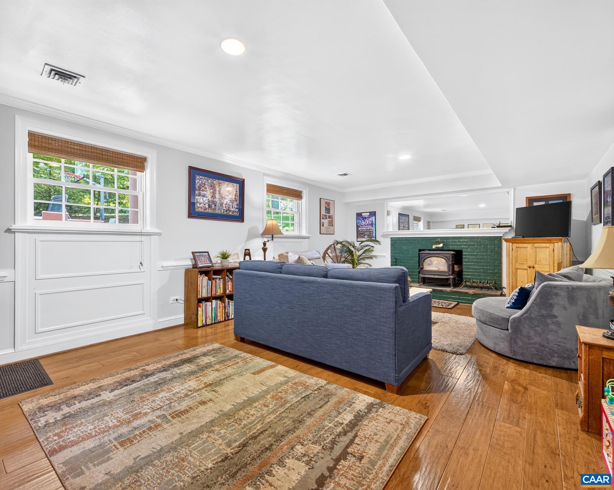 860 FLORDON DR