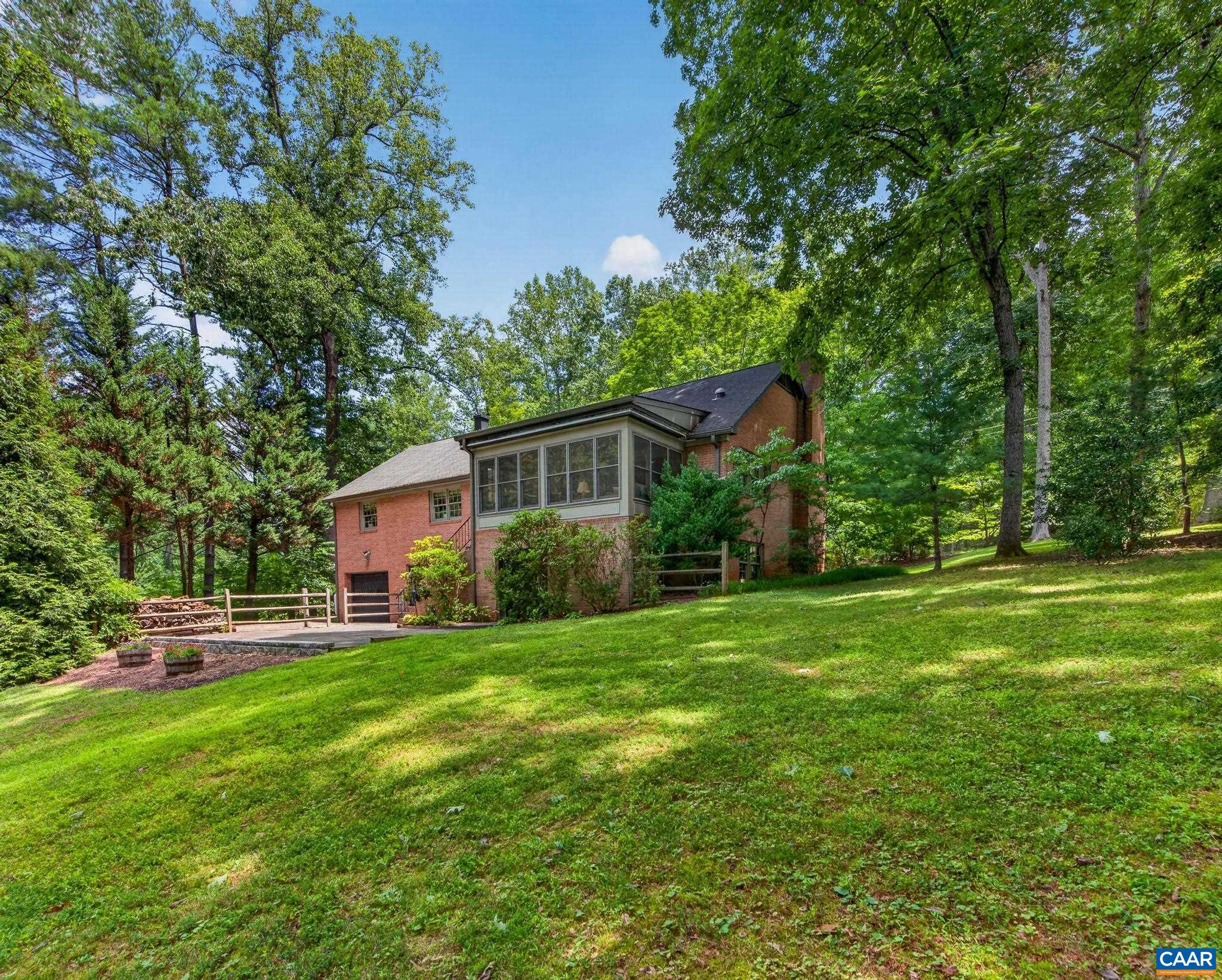 860 FLORDON DR