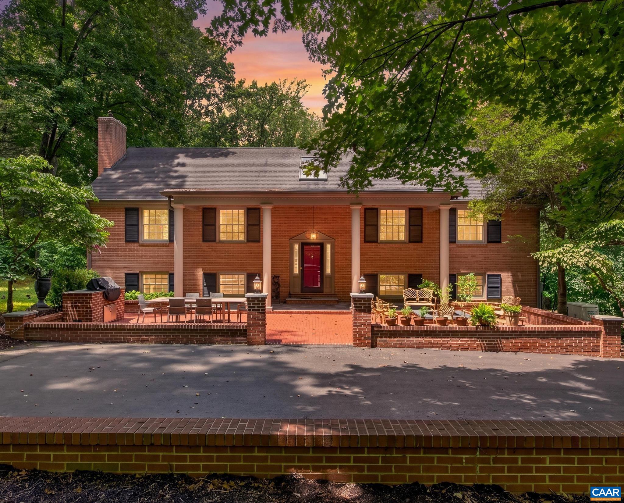 860 FLORDON DR