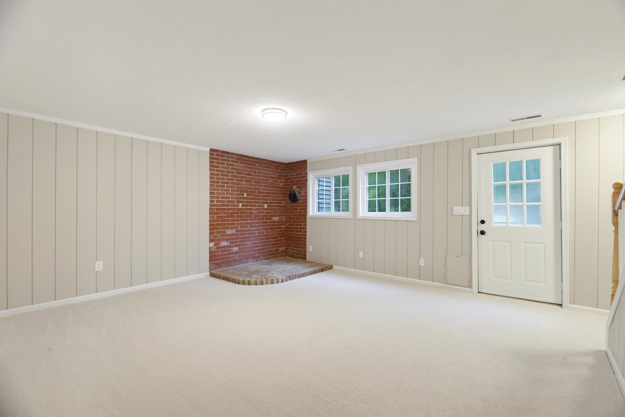 58 SUNSET CIR