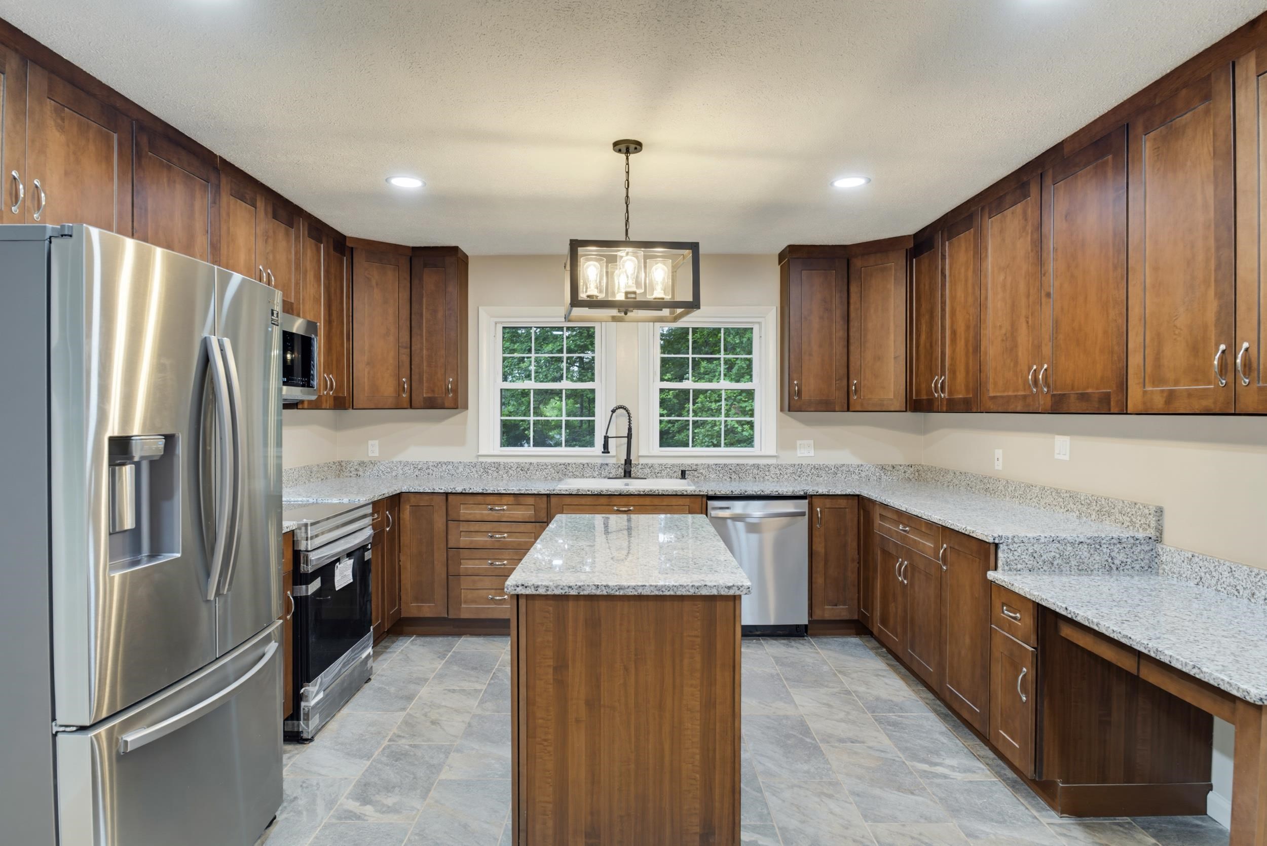 58 SUNSET CIR