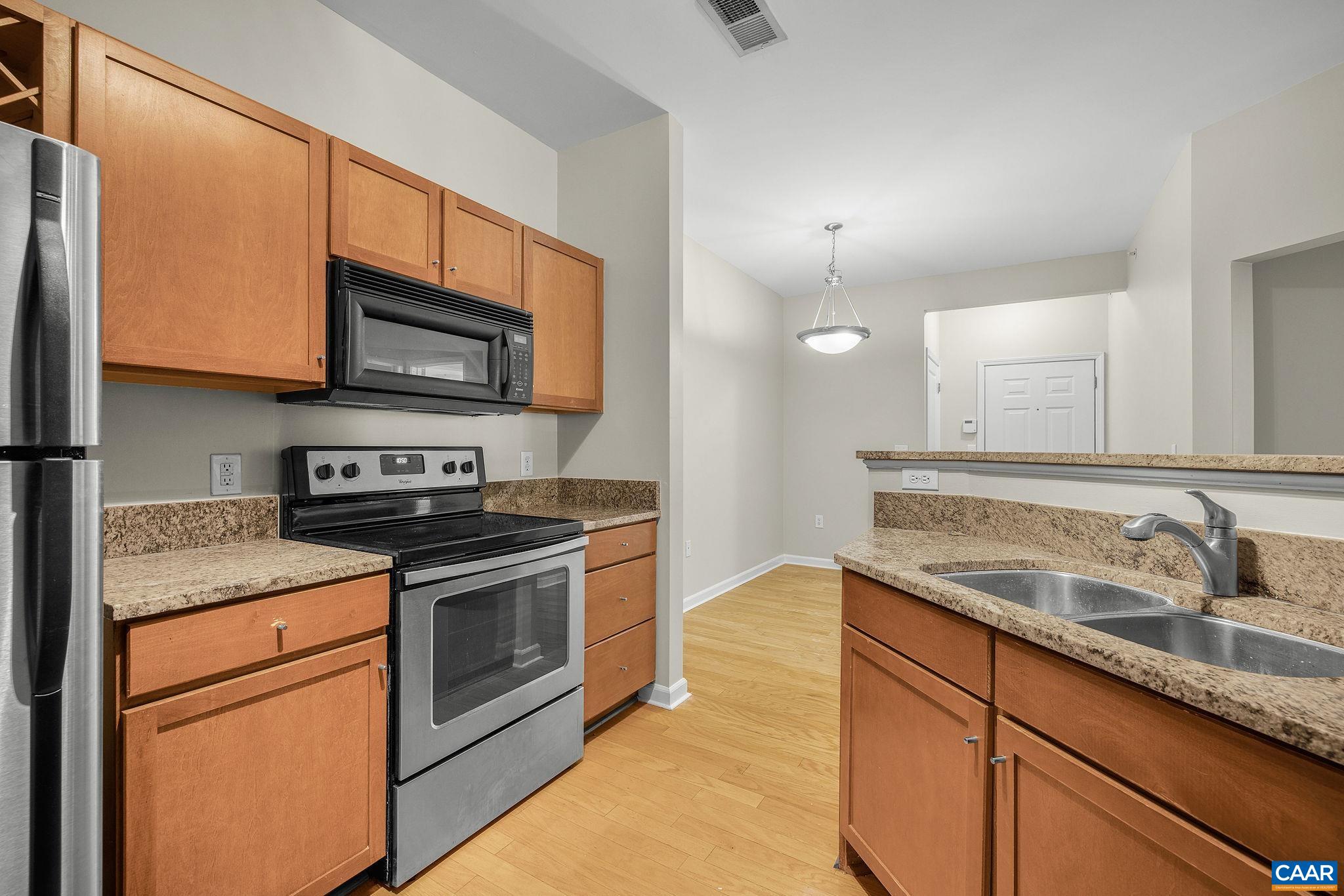 775 WALKER SQ Unit: 2D