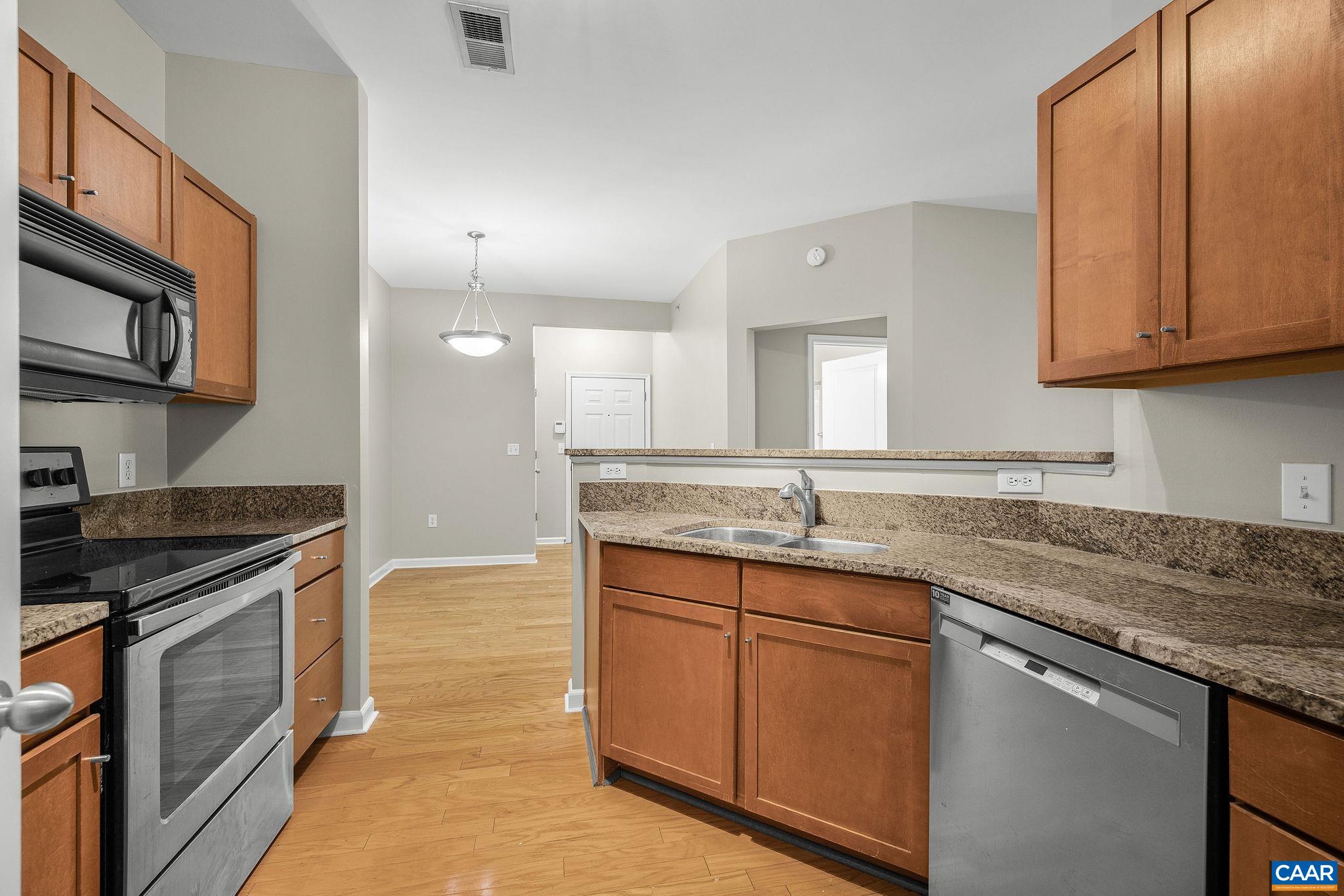775 WALKER SQ Unit: 2D