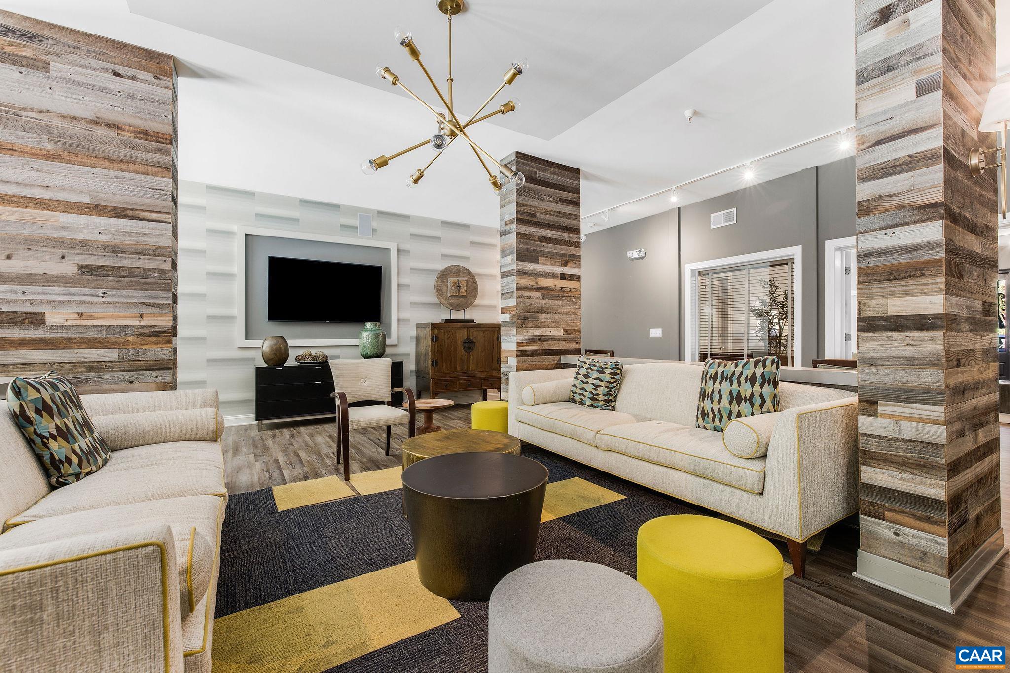775 WALKER SQ Unit: 2D