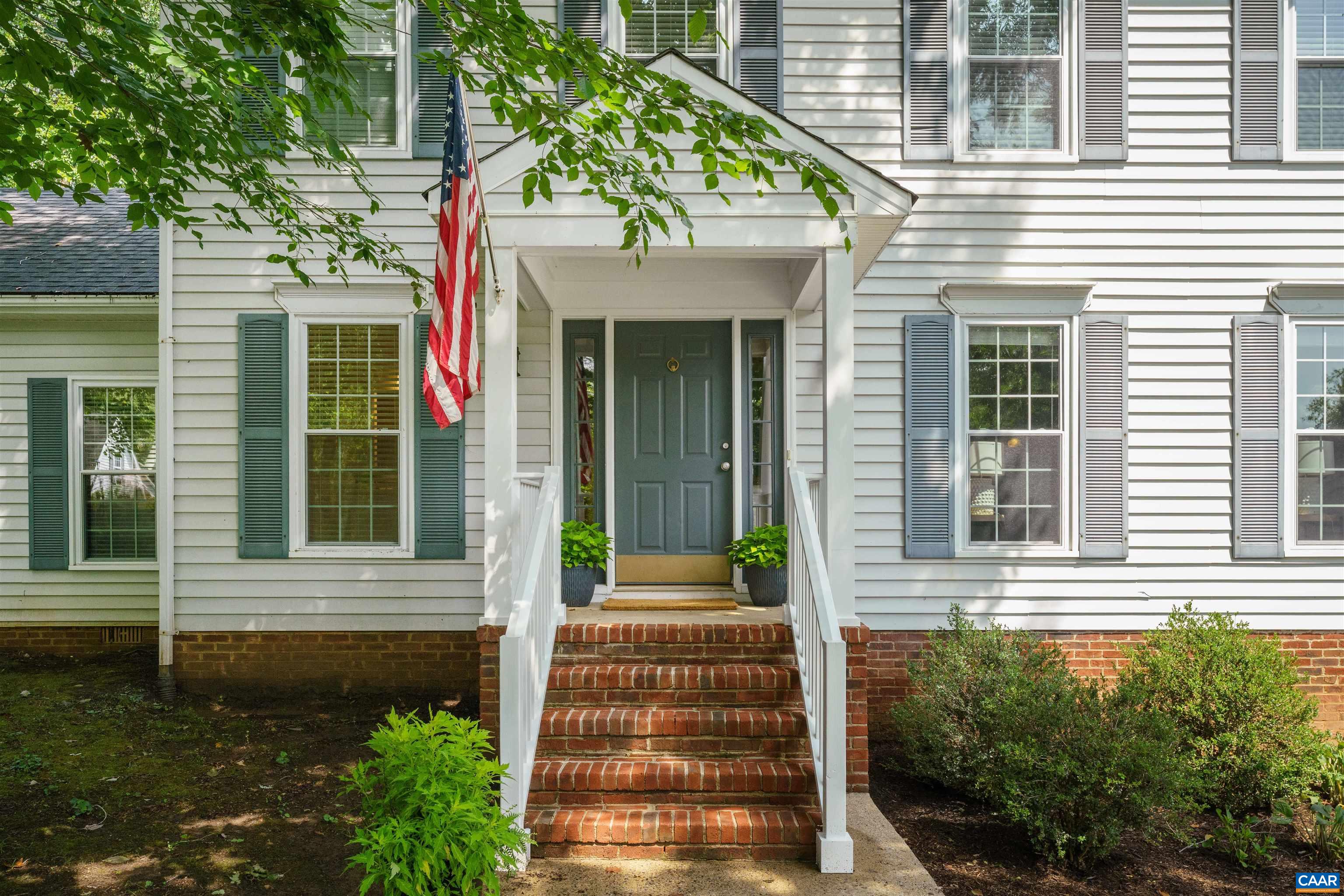 1916 BECKER LN