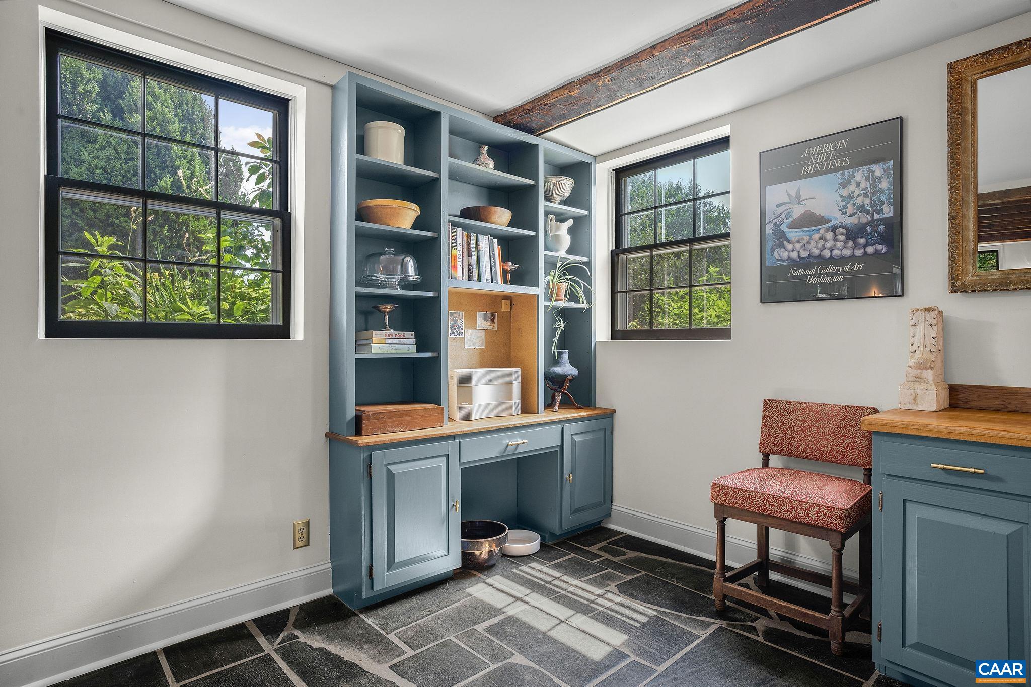 7732 SCOTTSVILLE RD
