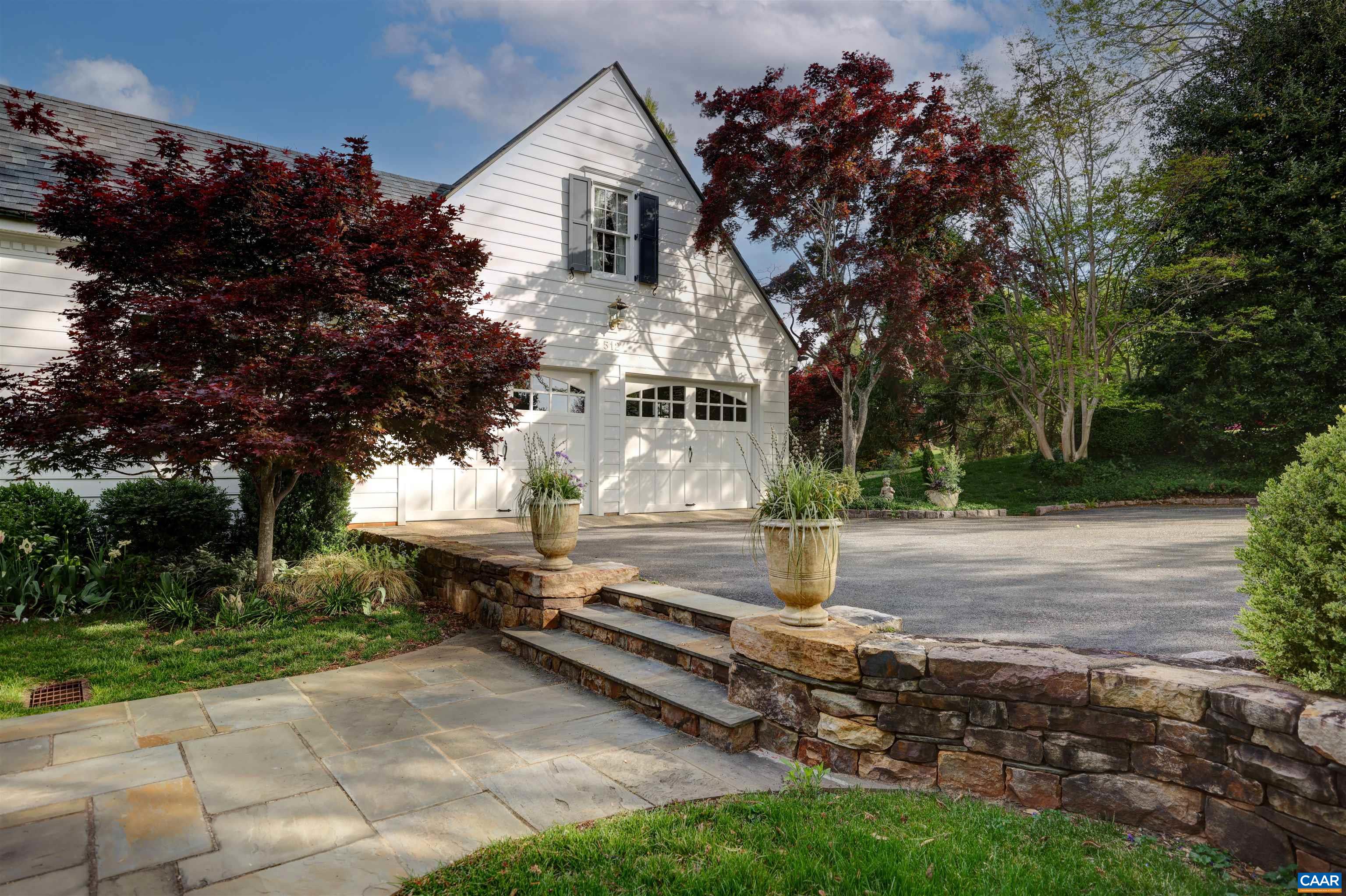 512 WILEY DR
