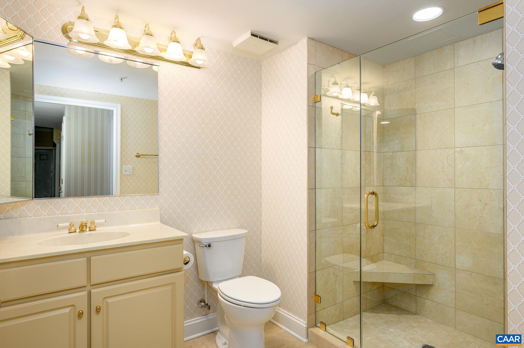 500 CRESTWOOD DR Unit: 2503