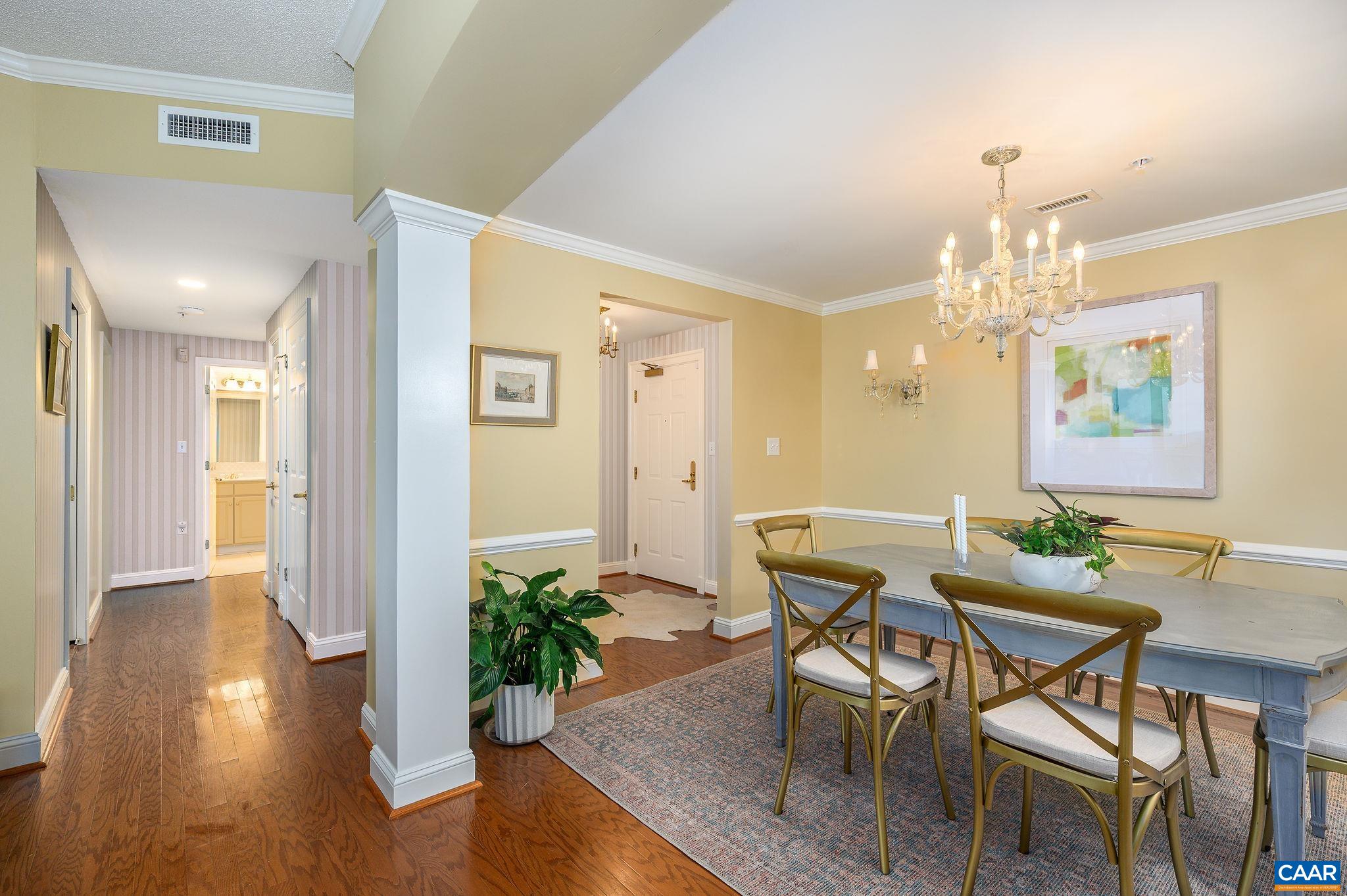 500 CRESTWOOD DR Unit: 2503