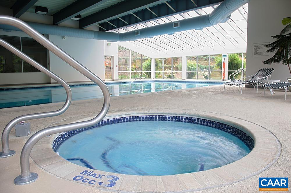 500 CRESTWOOD DR Unit: 2503