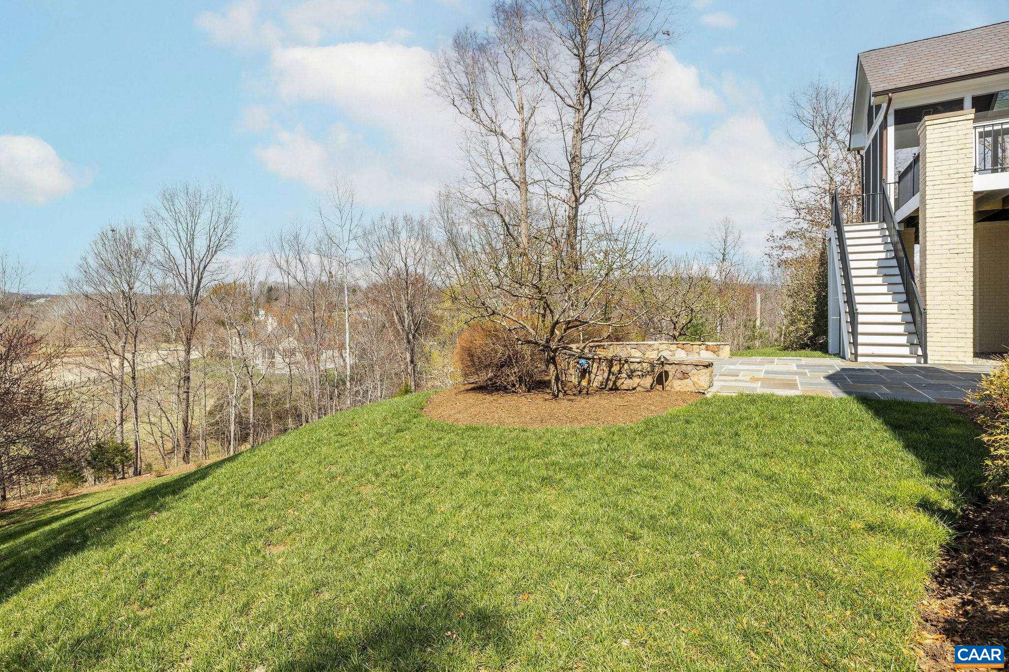 1485 KINROSS LN