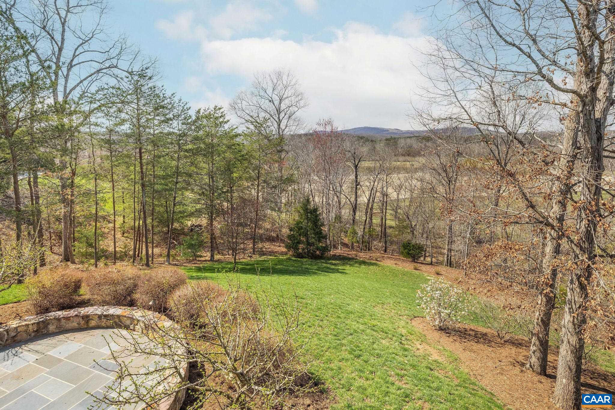 1485 KINROSS LN