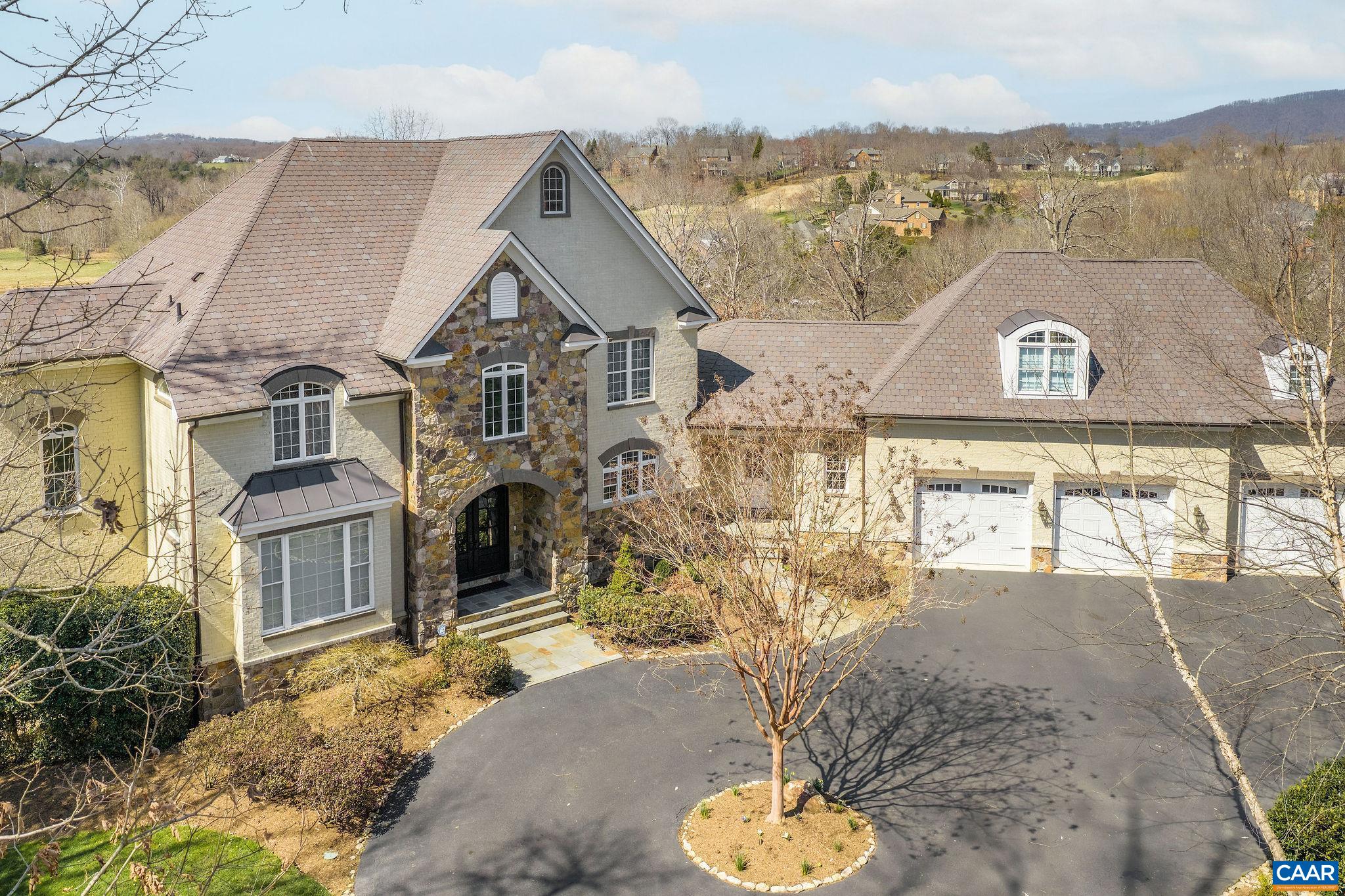 1485 KINROSS LN