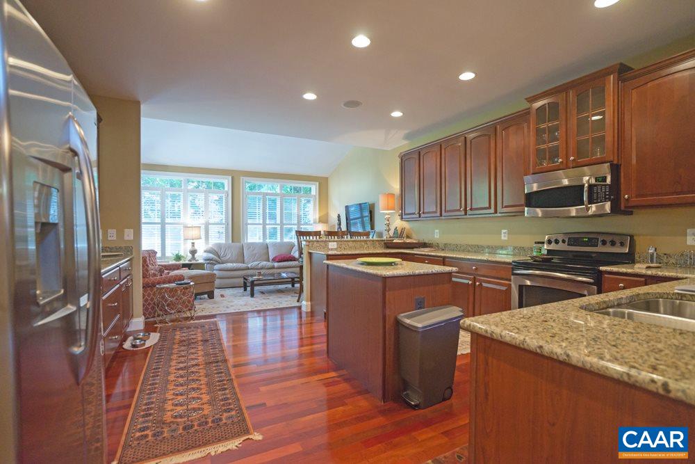 836 COLRIDGE DR