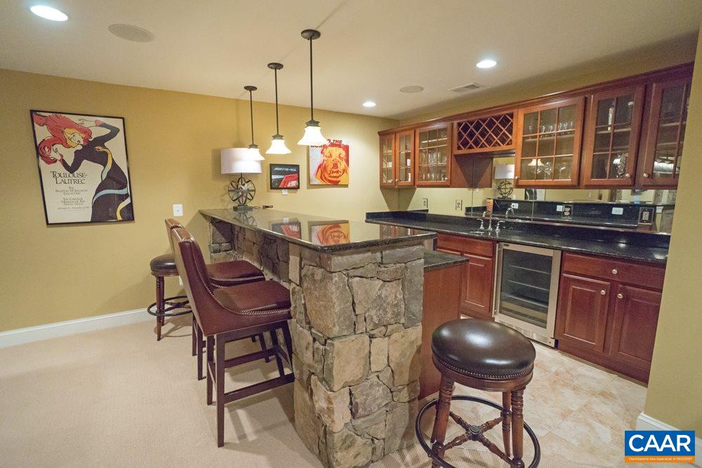 836 COLRIDGE DR
