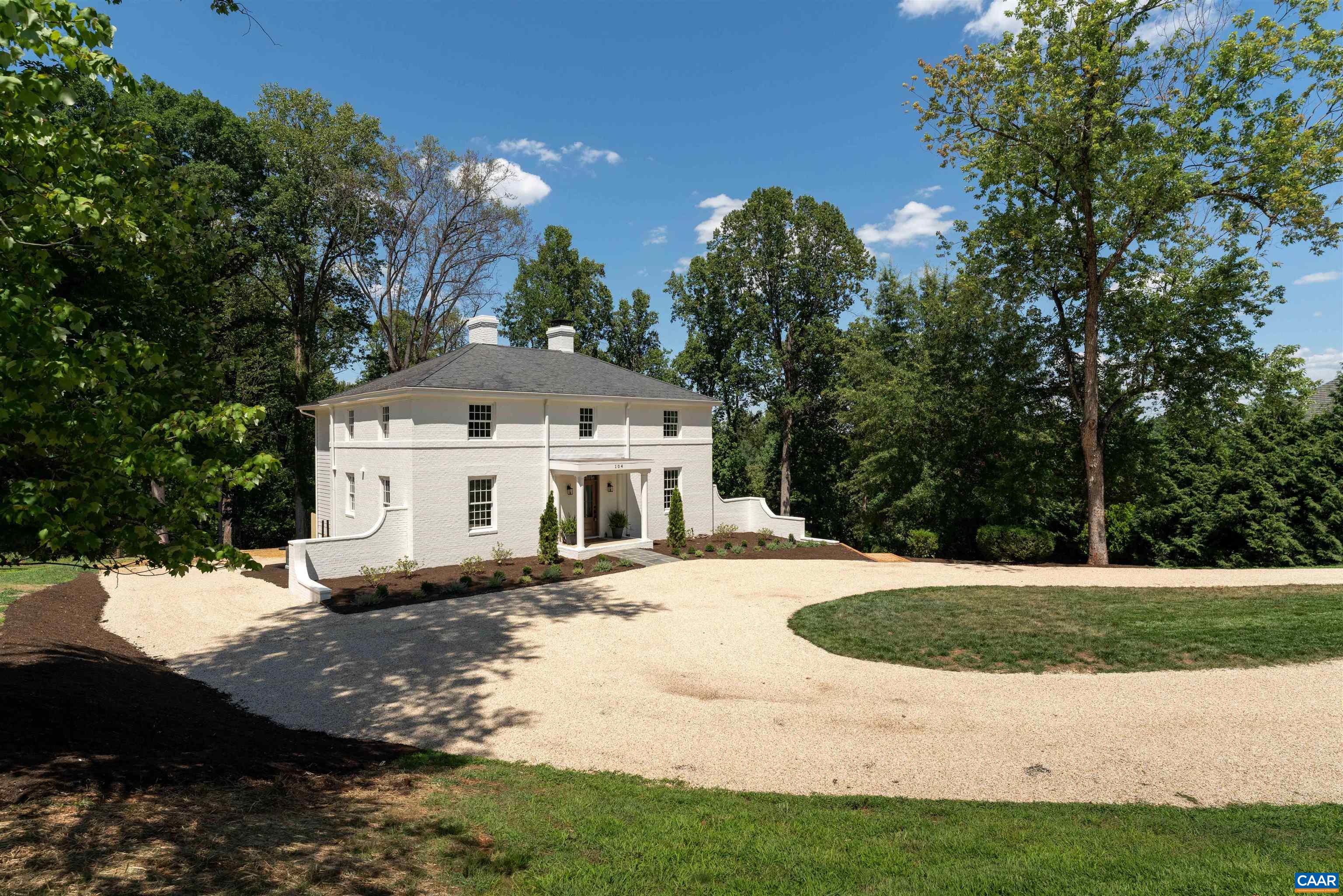 104 BEDFORD PL