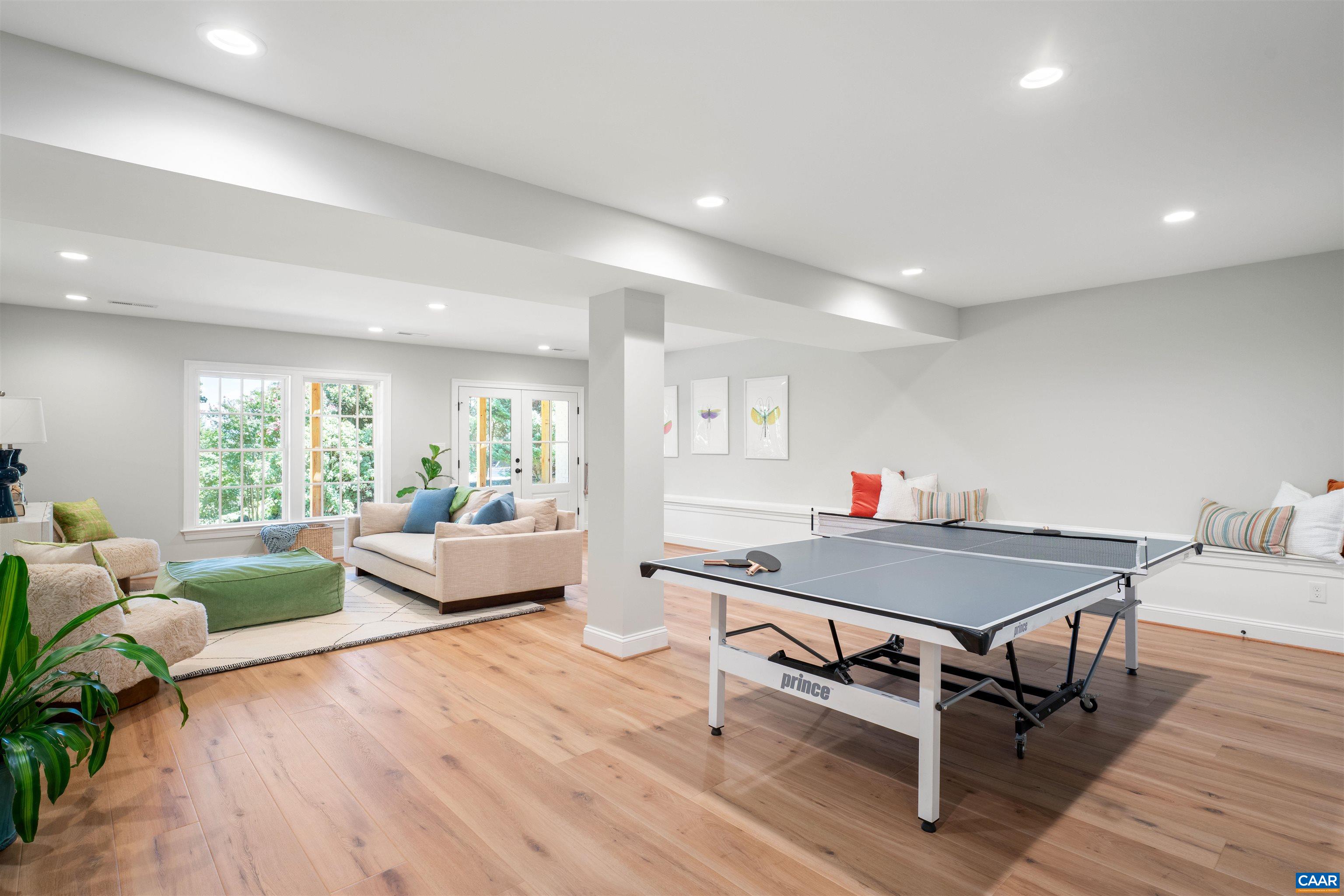 104 BEDFORD PL