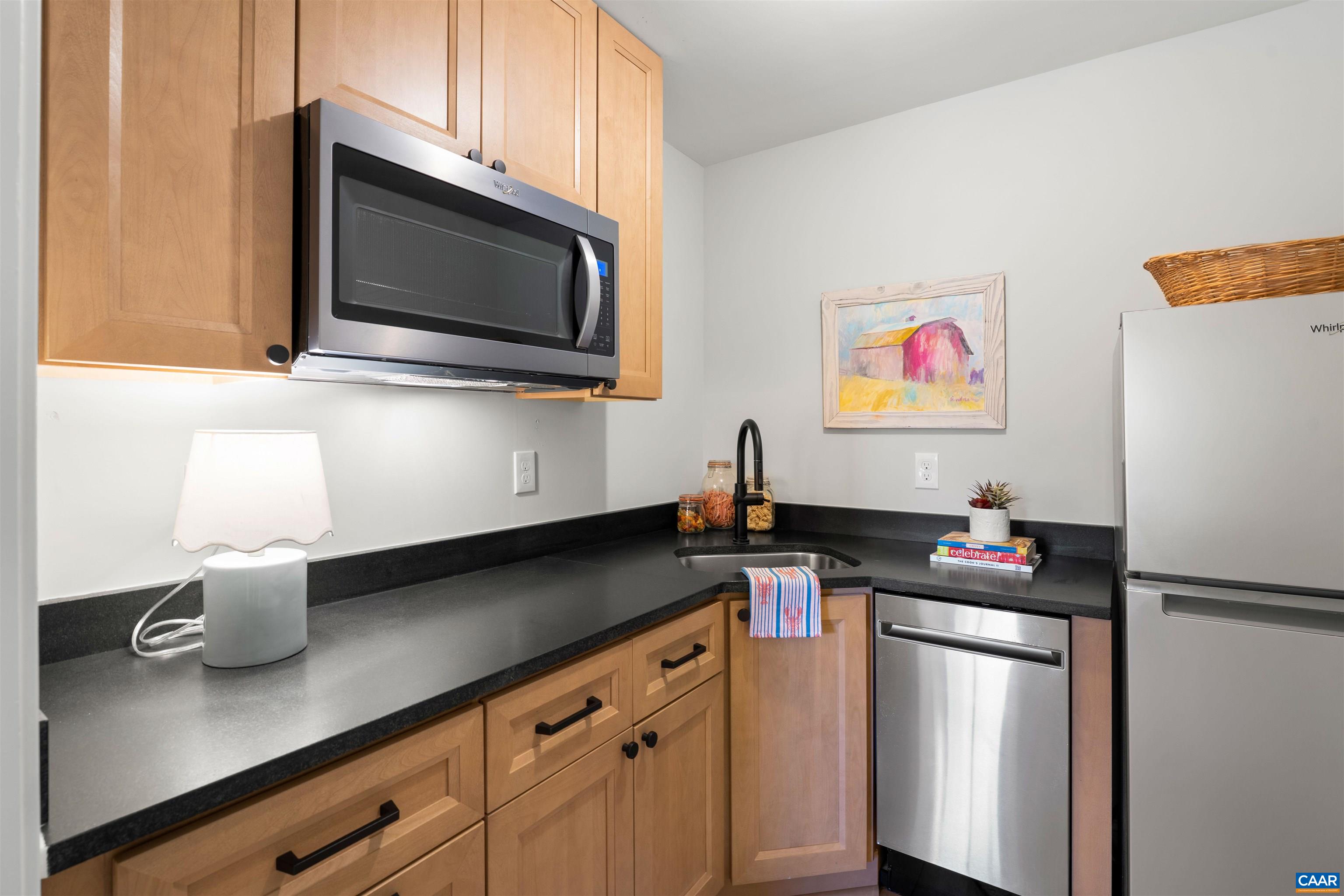 104 BEDFORD PL