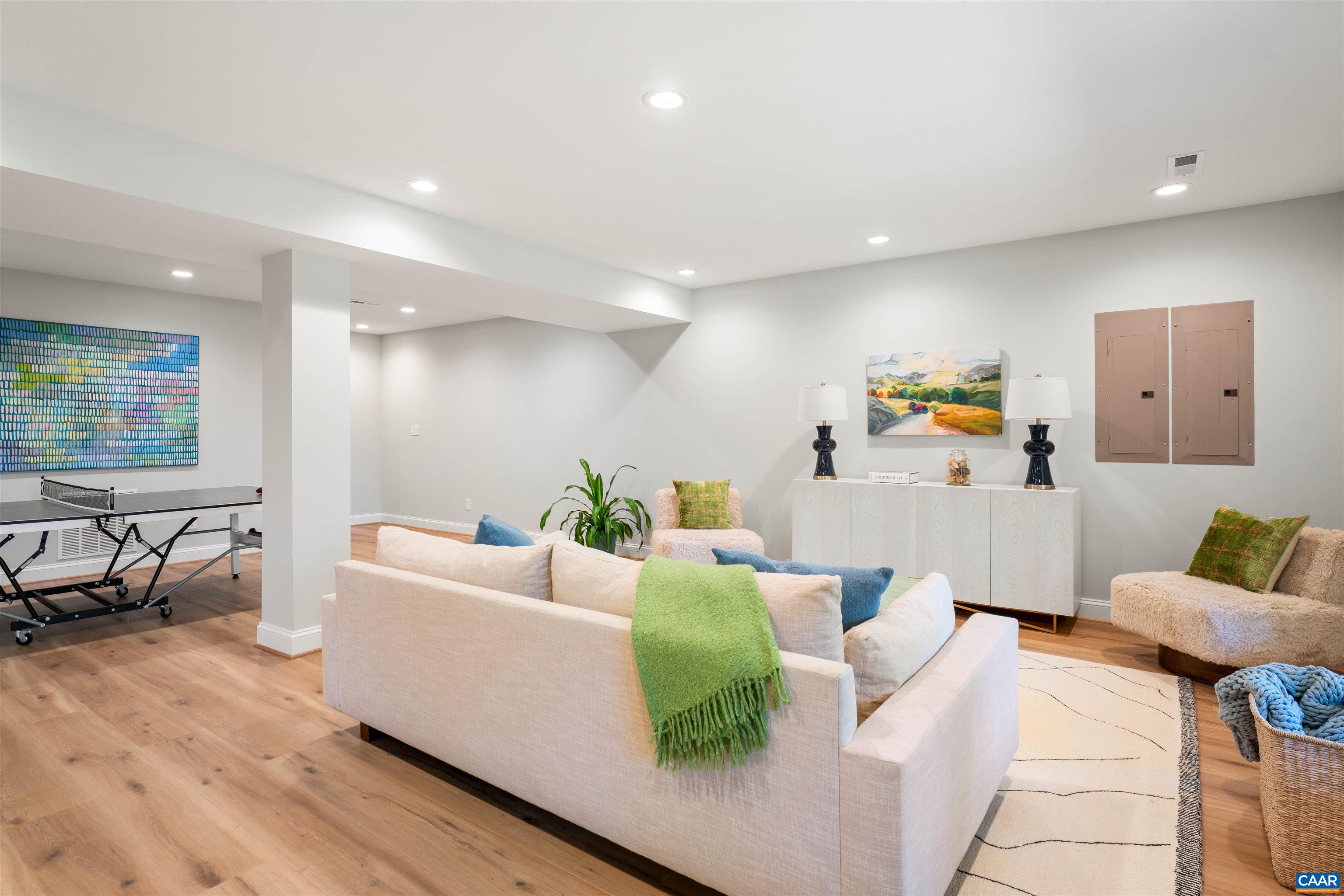 104 BEDFORD PL