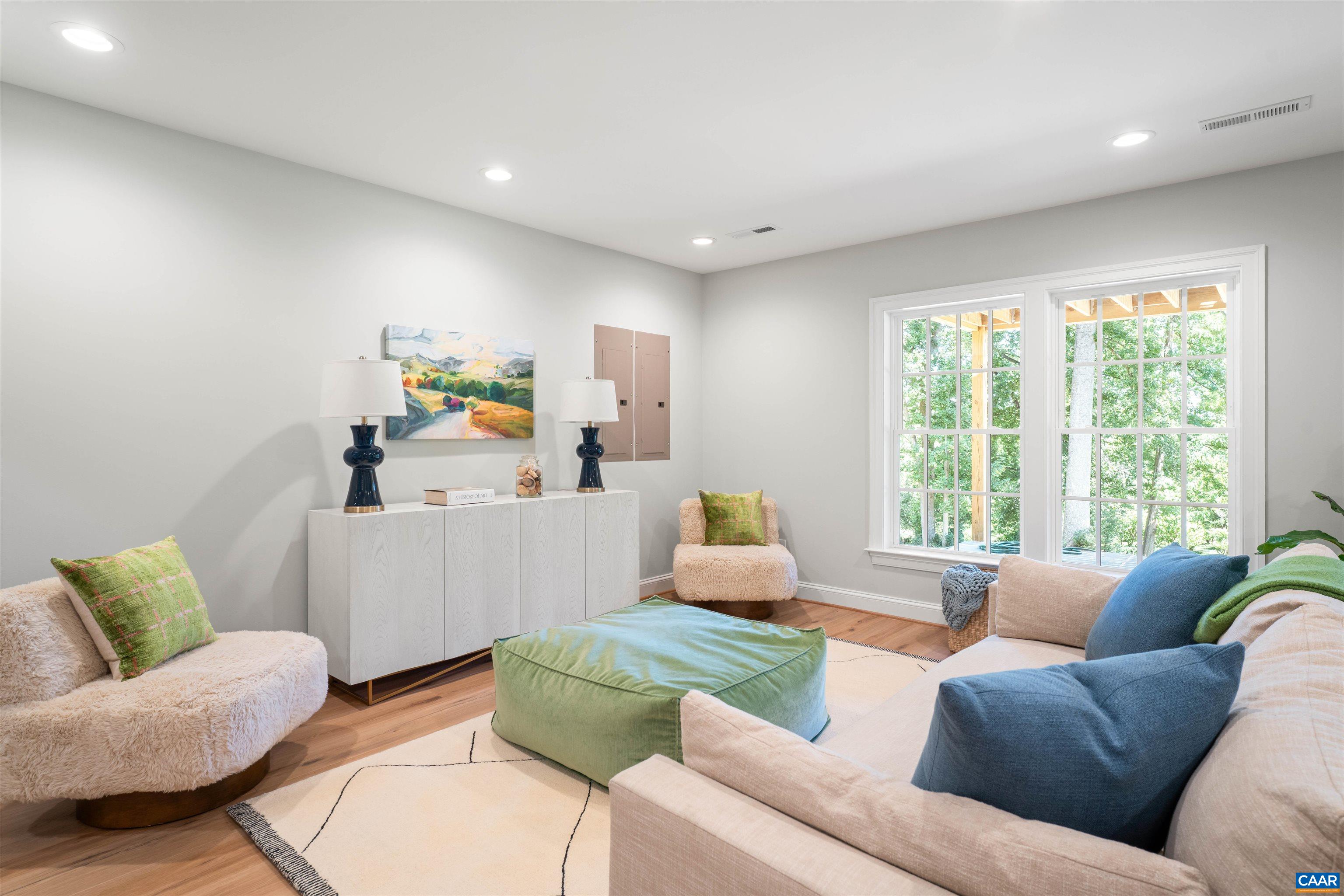 104 BEDFORD PL