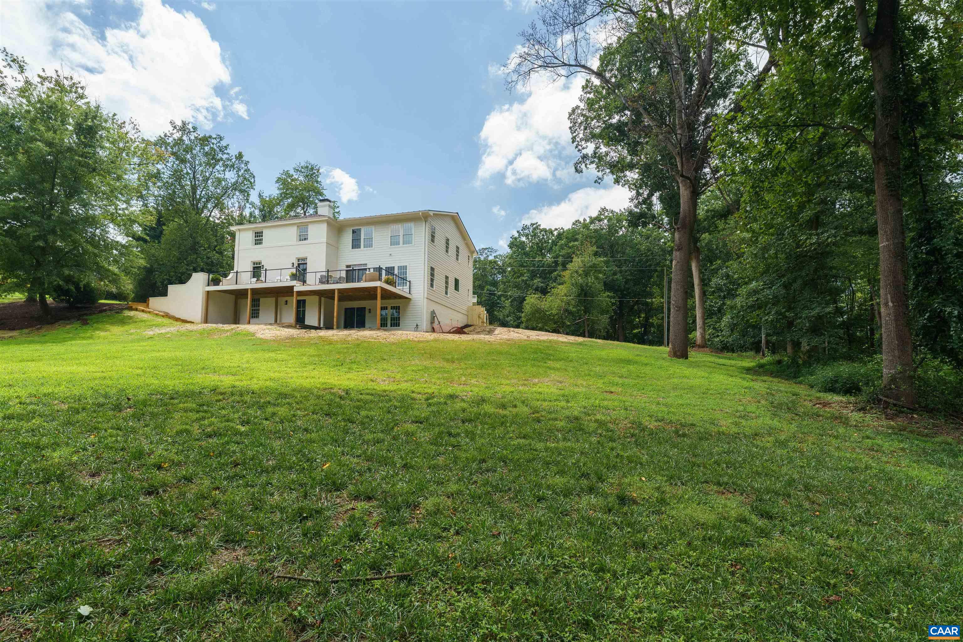 104 BEDFORD PL