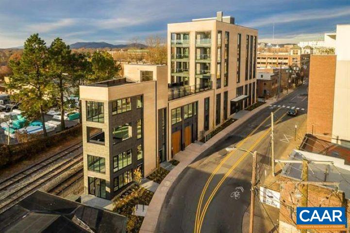 550 WATER ST Unit: 201