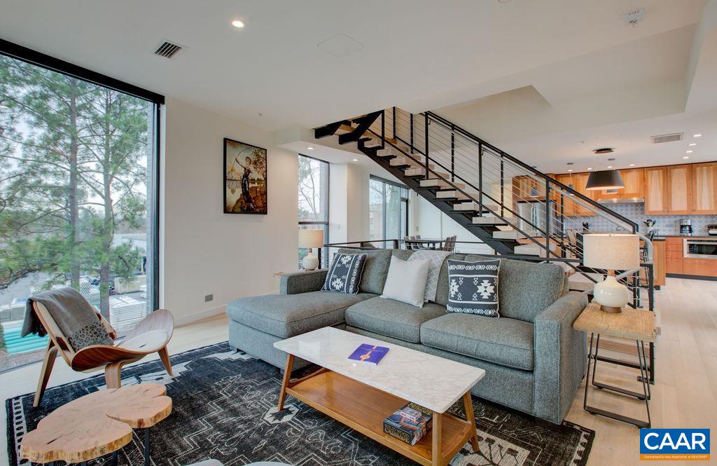 550 WATER ST Unit: 201