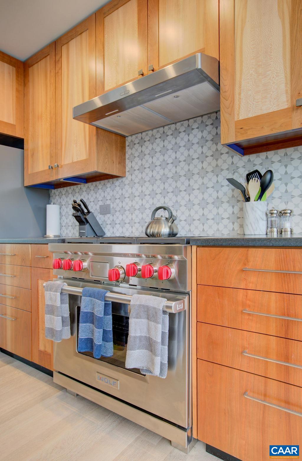 550 WATER ST Unit: 201