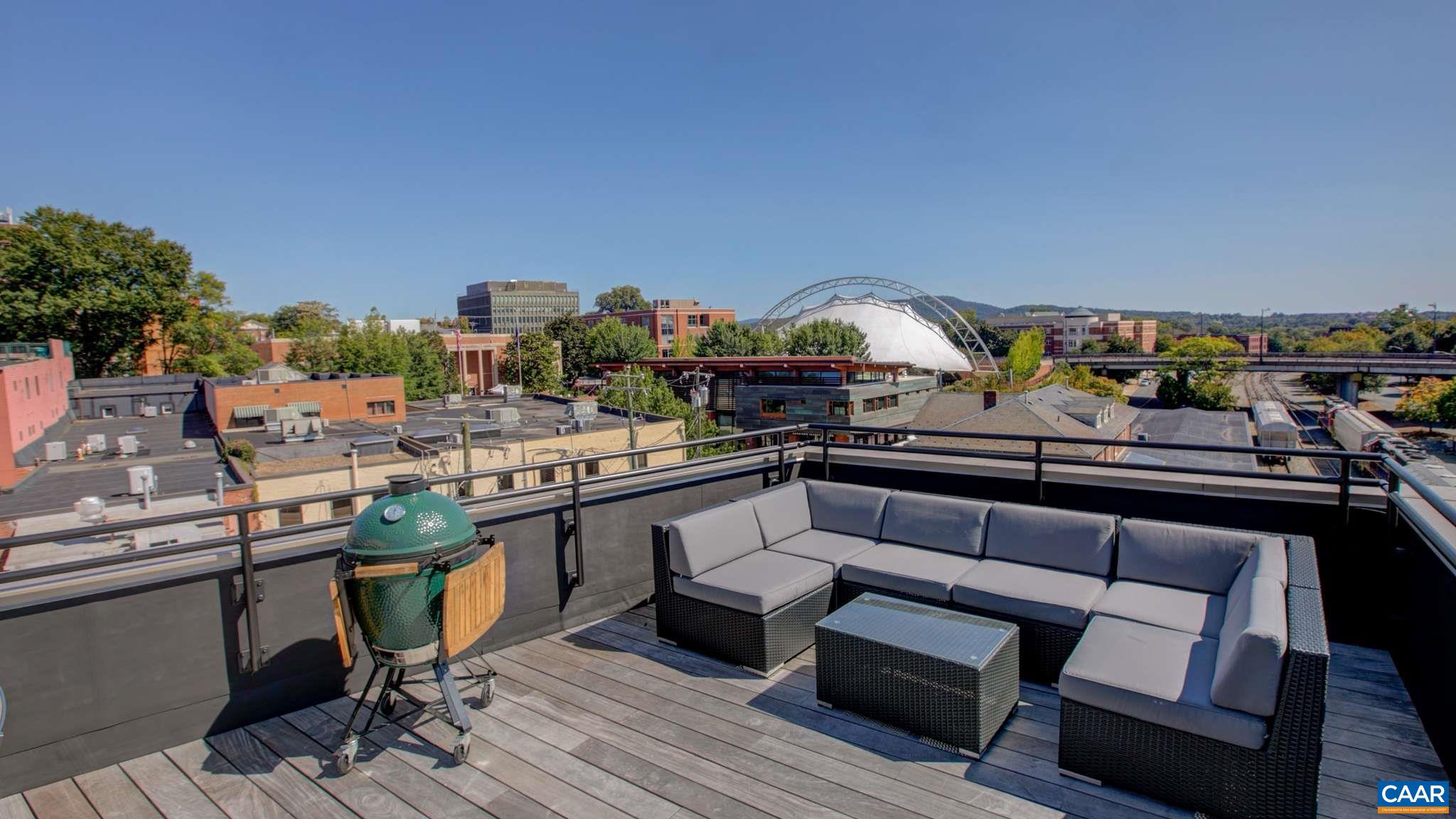 550 WATER ST Unit: 201