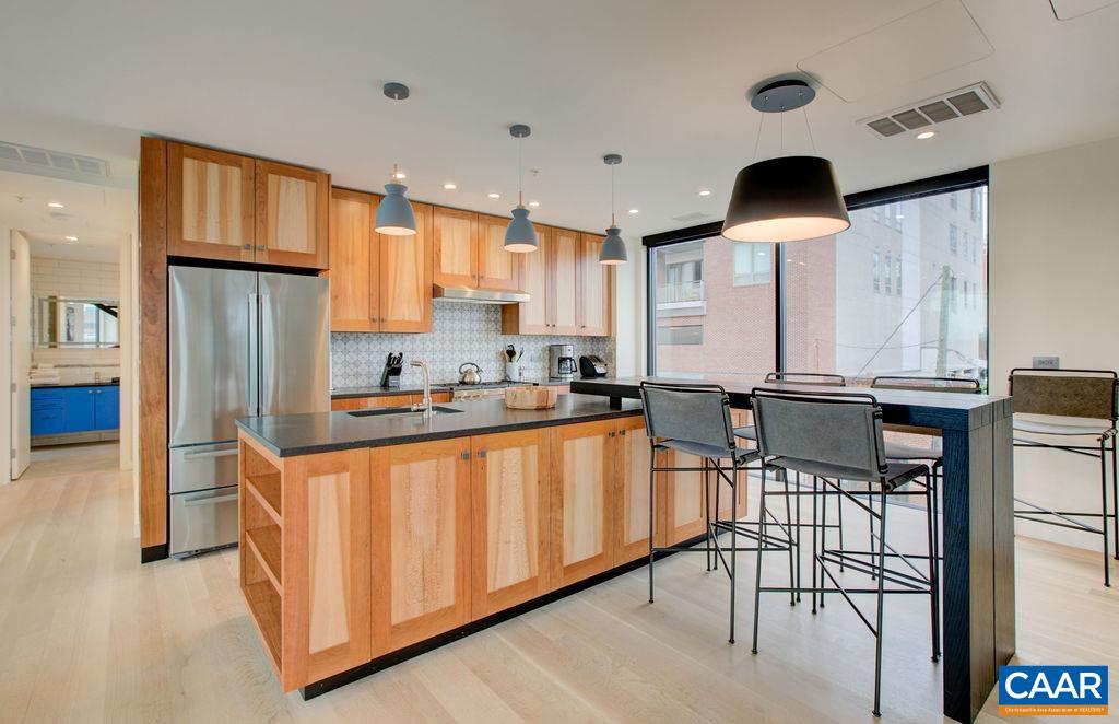 550 WATER ST Unit: 201