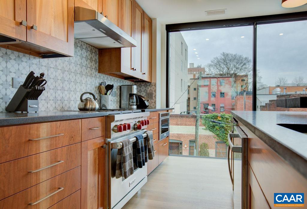 550 WATER ST Unit: 201