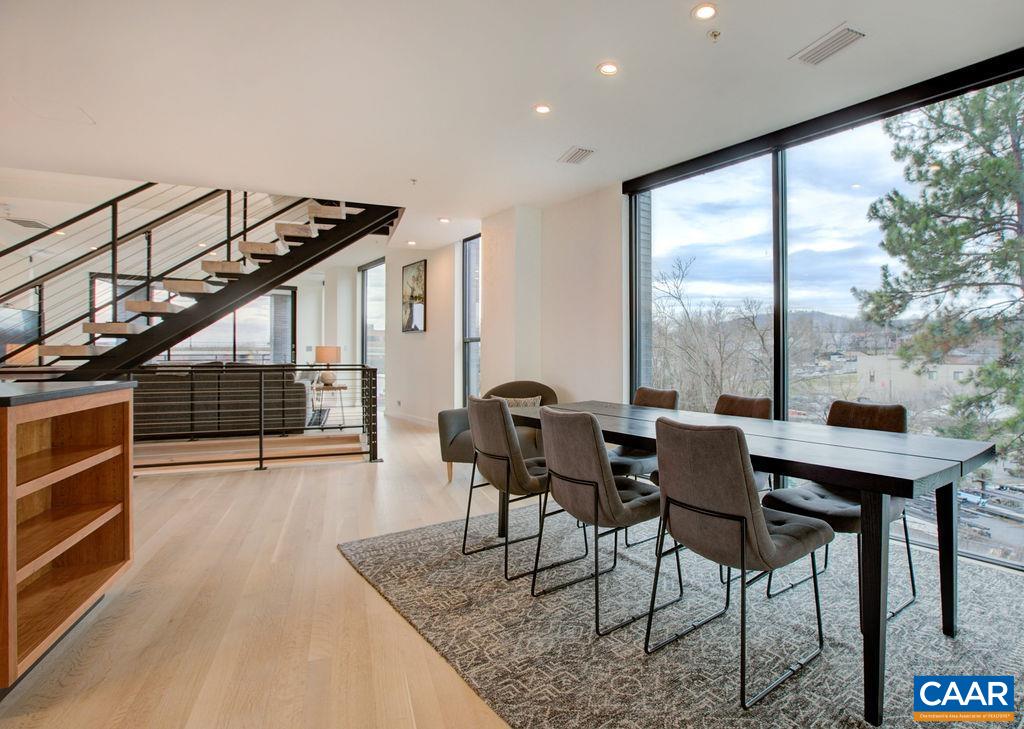 550 WATER ST Unit: 201