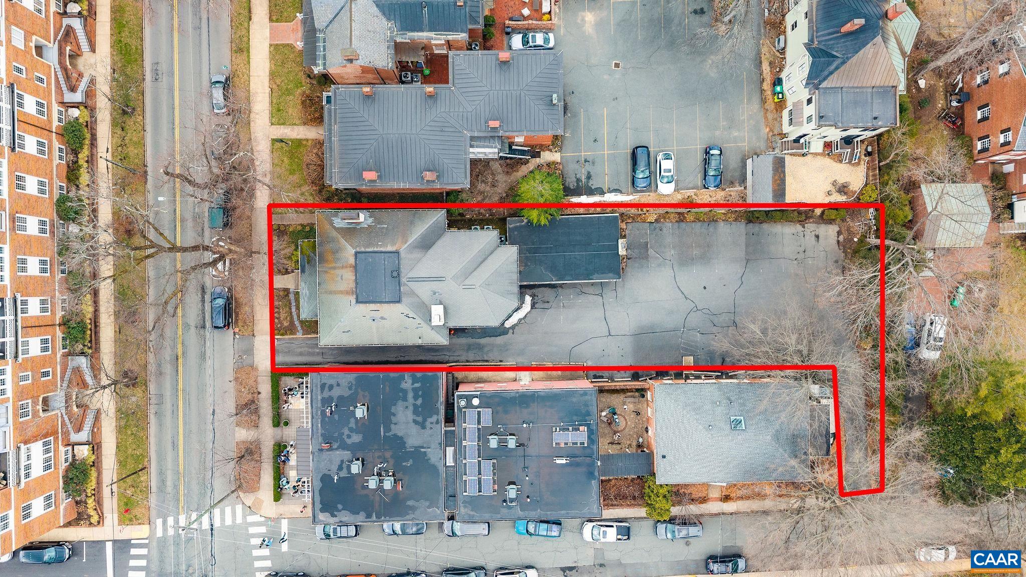211 E HIGH ST