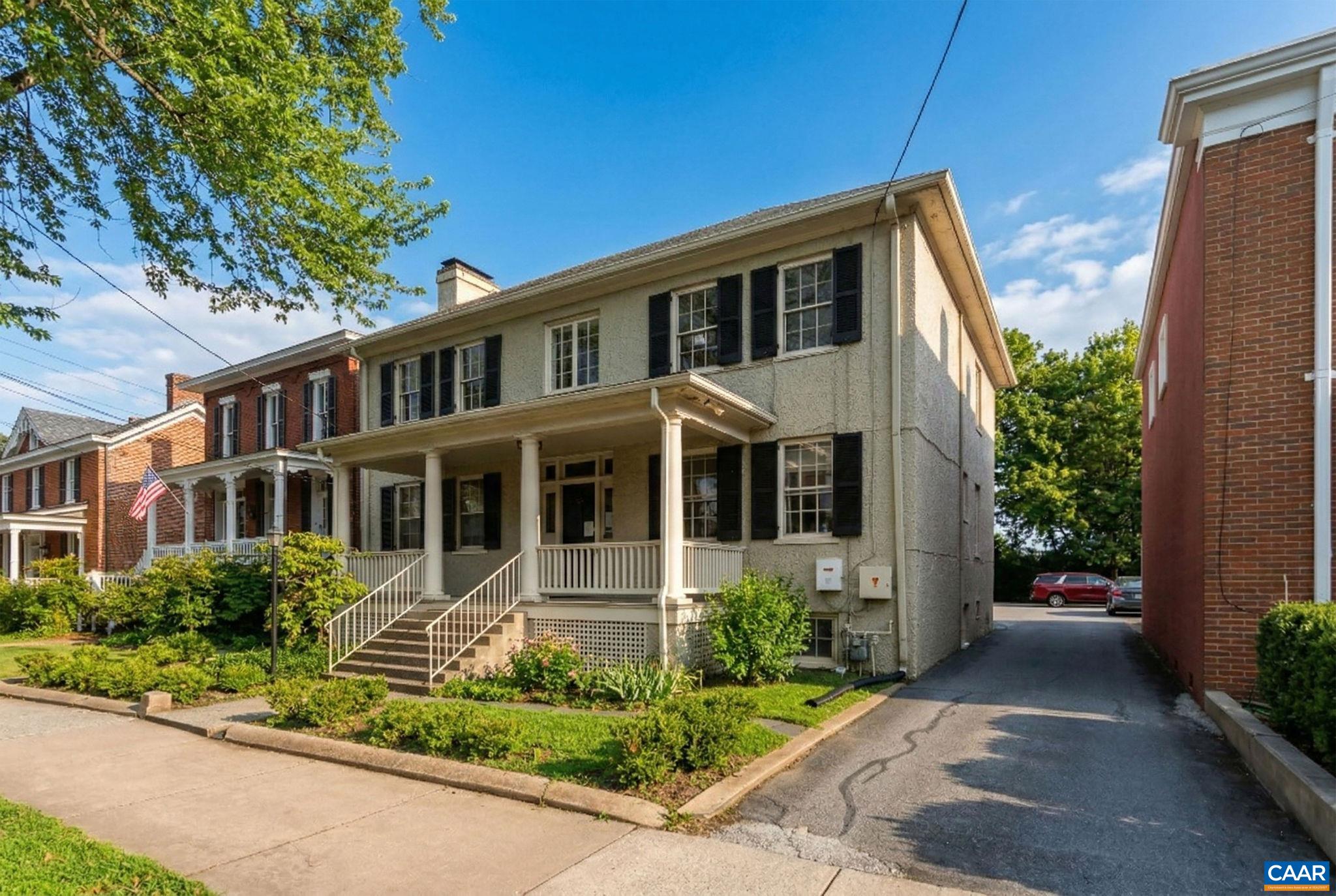 211 E HIGH ST