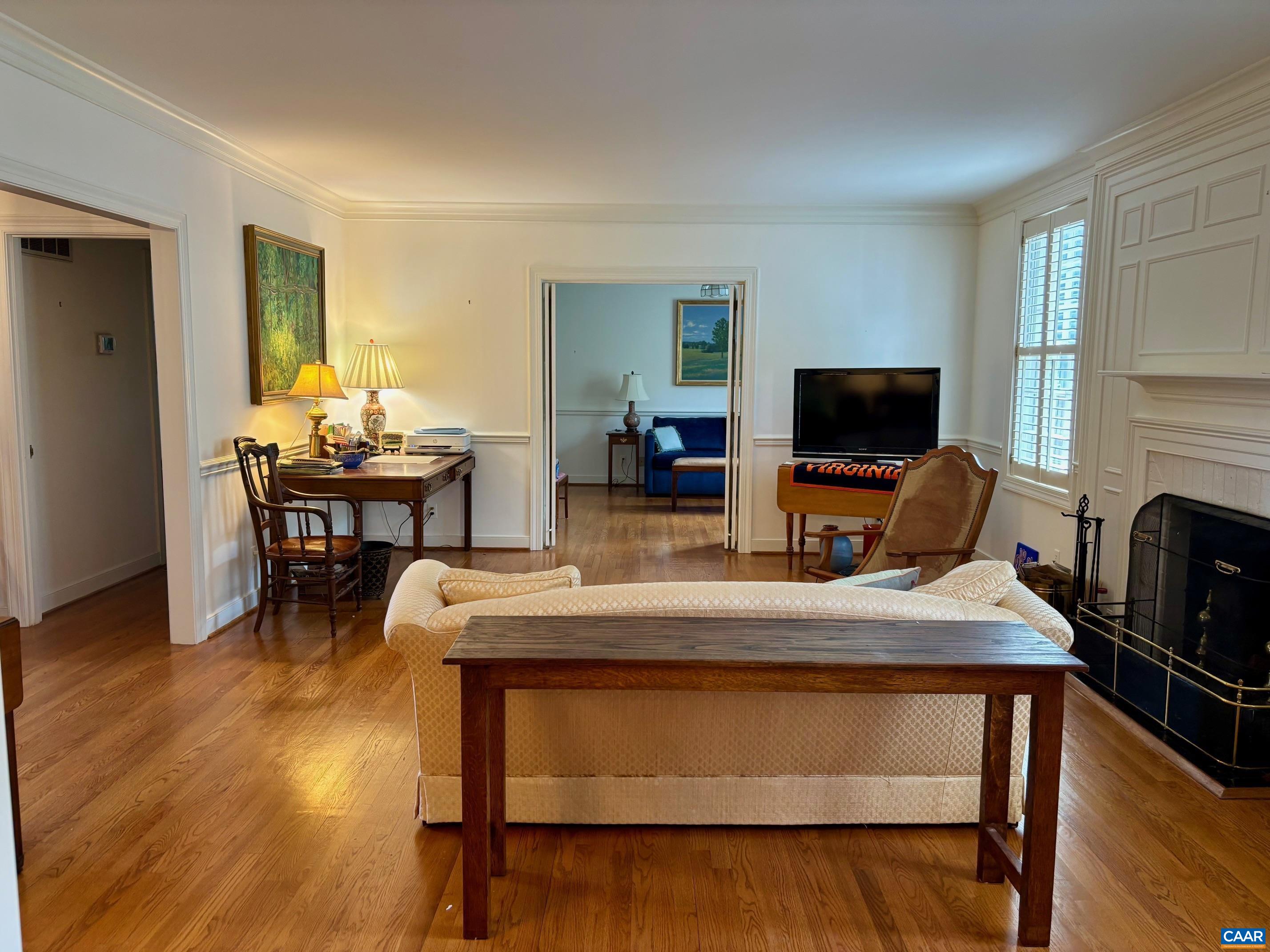 2 EDNAM VILLAGE ST