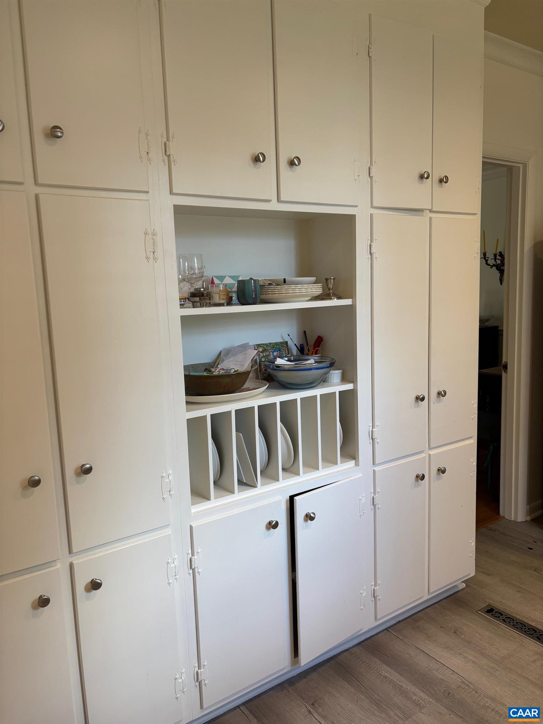 2 EDNAM VILLAGE ST