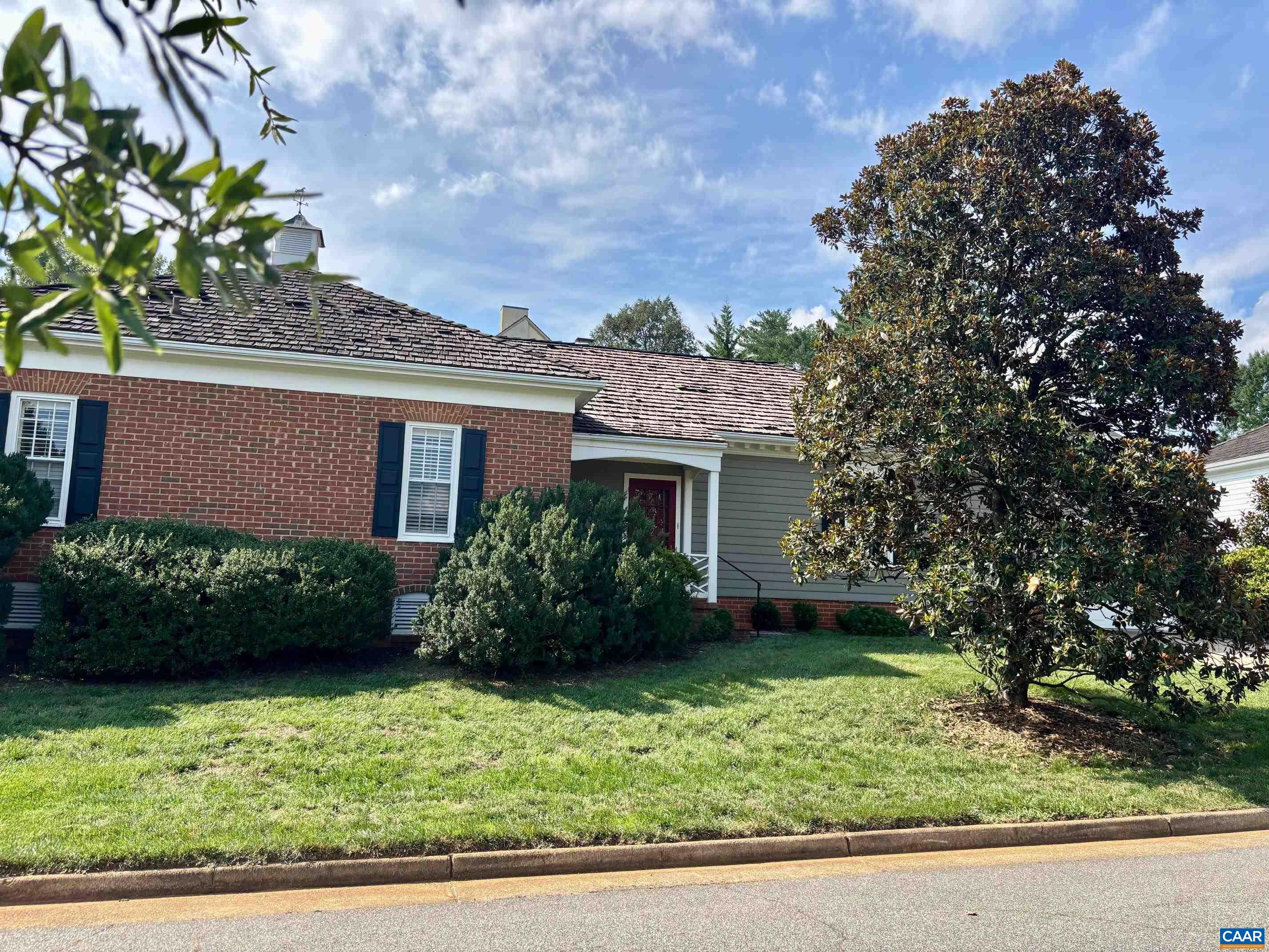 2 EDNAM VILLAGE ST