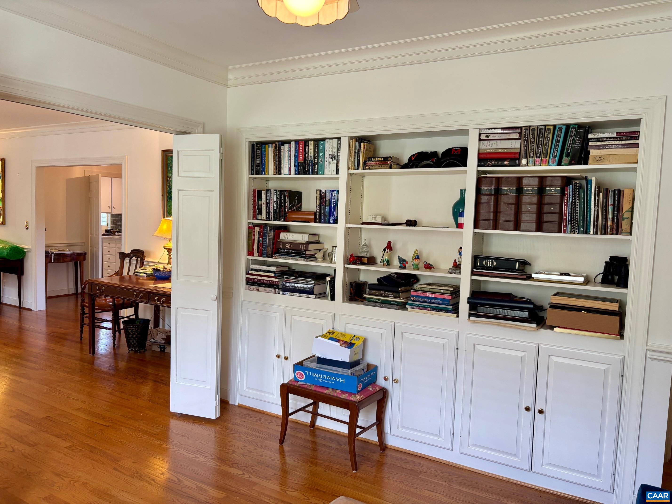 2 EDNAM VILLAGE ST