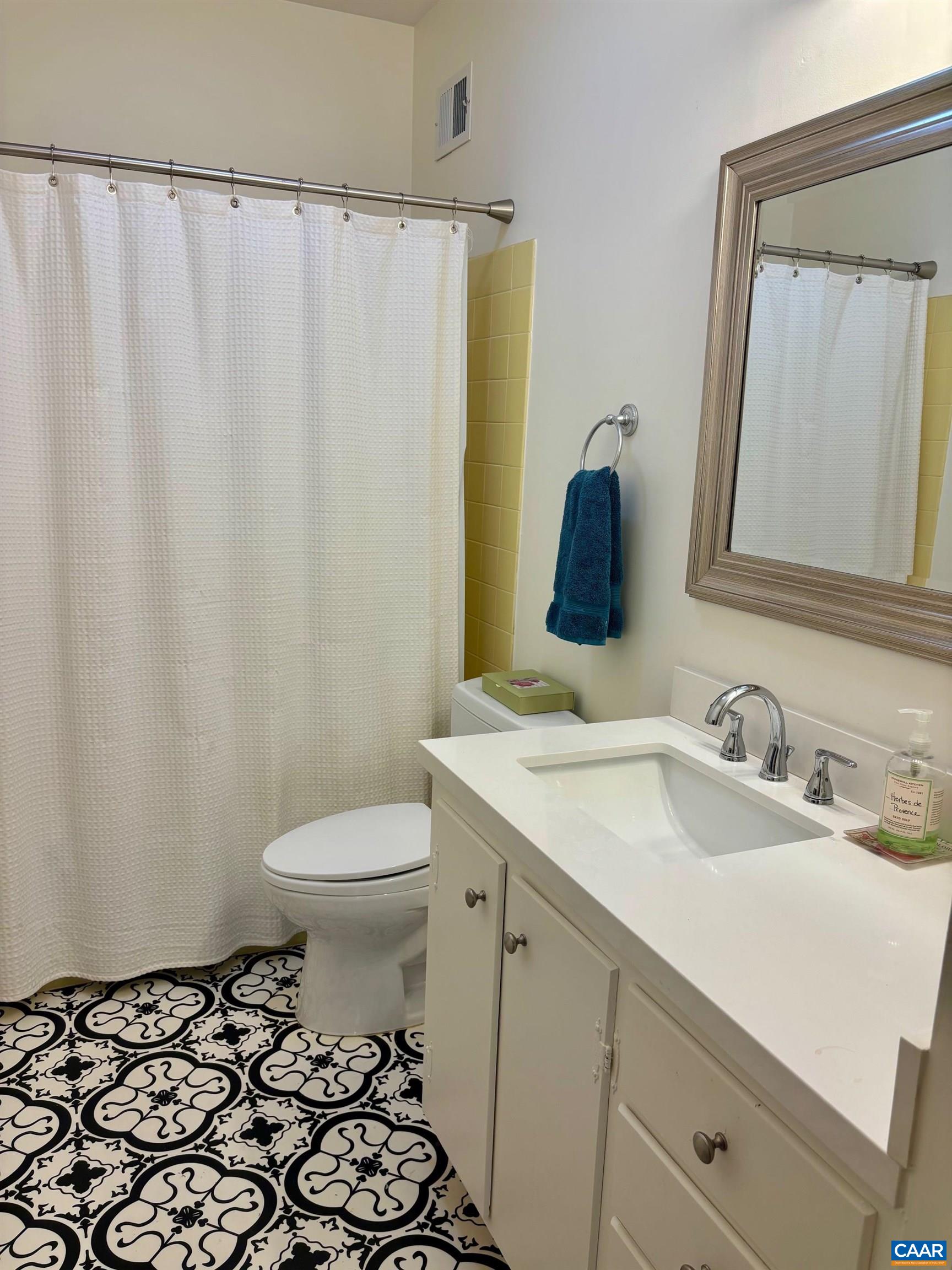 2 EDNAM VILLAGE ST