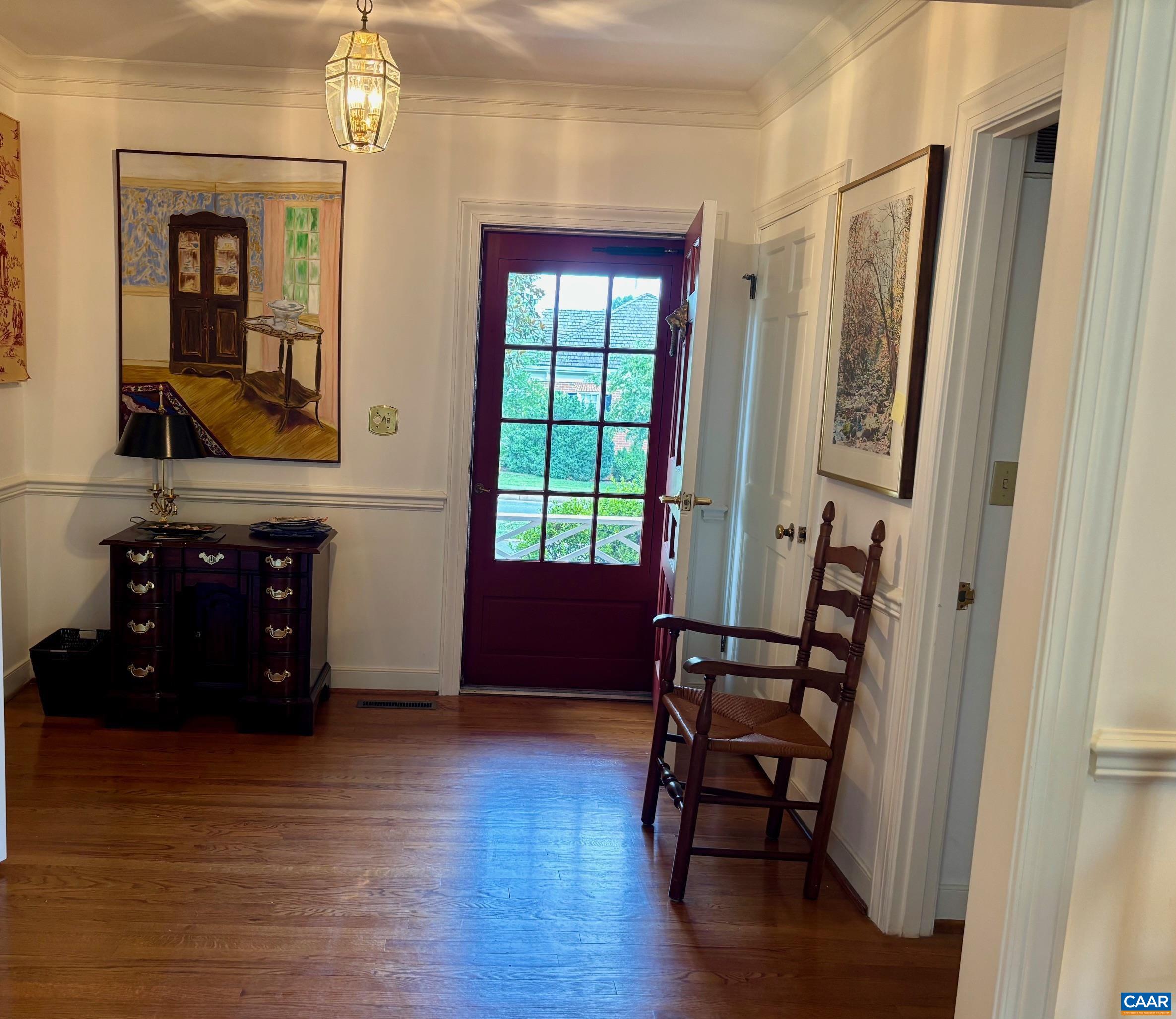 2 EDNAM VILLAGE ST
