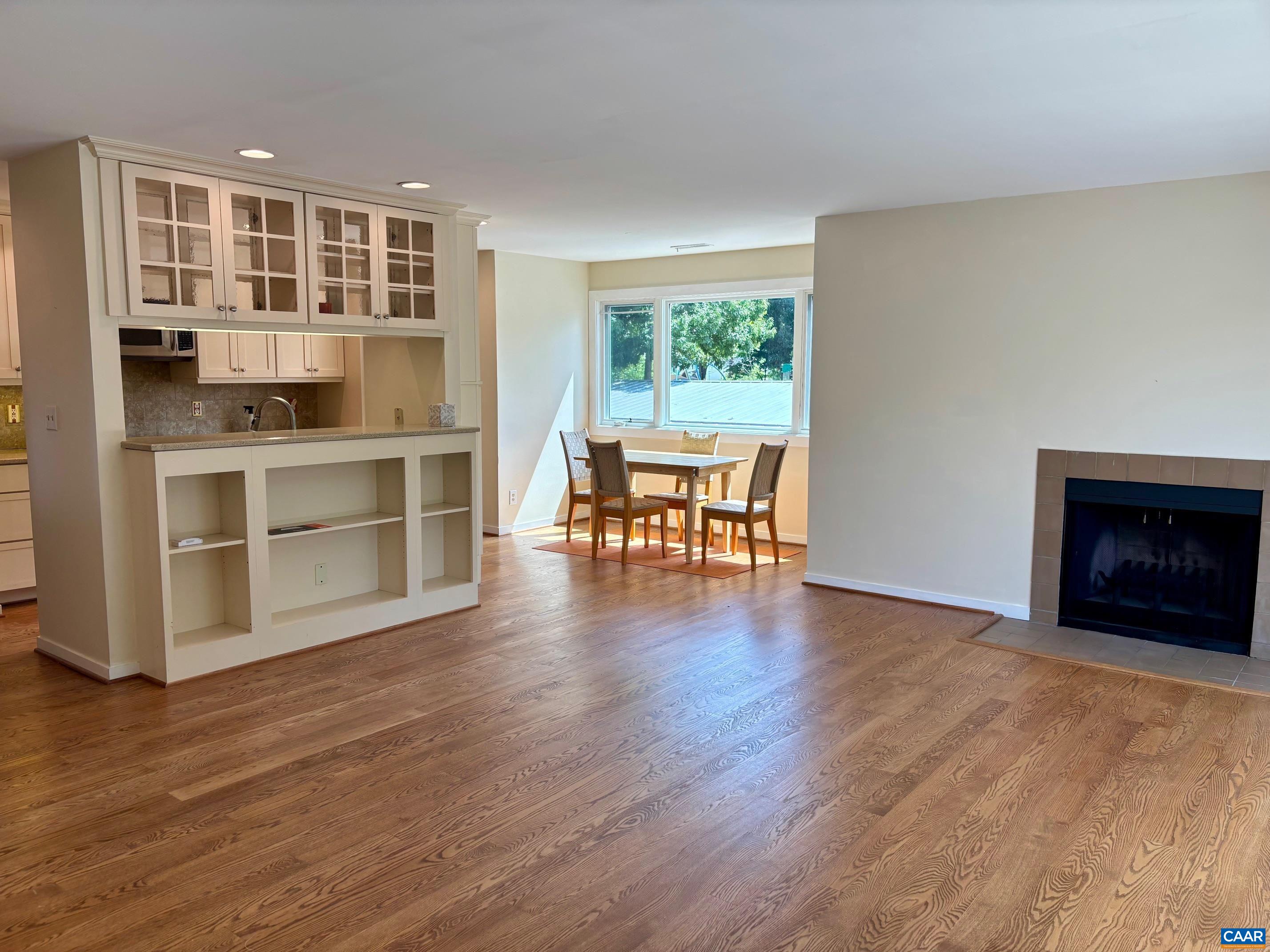 301 C NW 2ND ST
