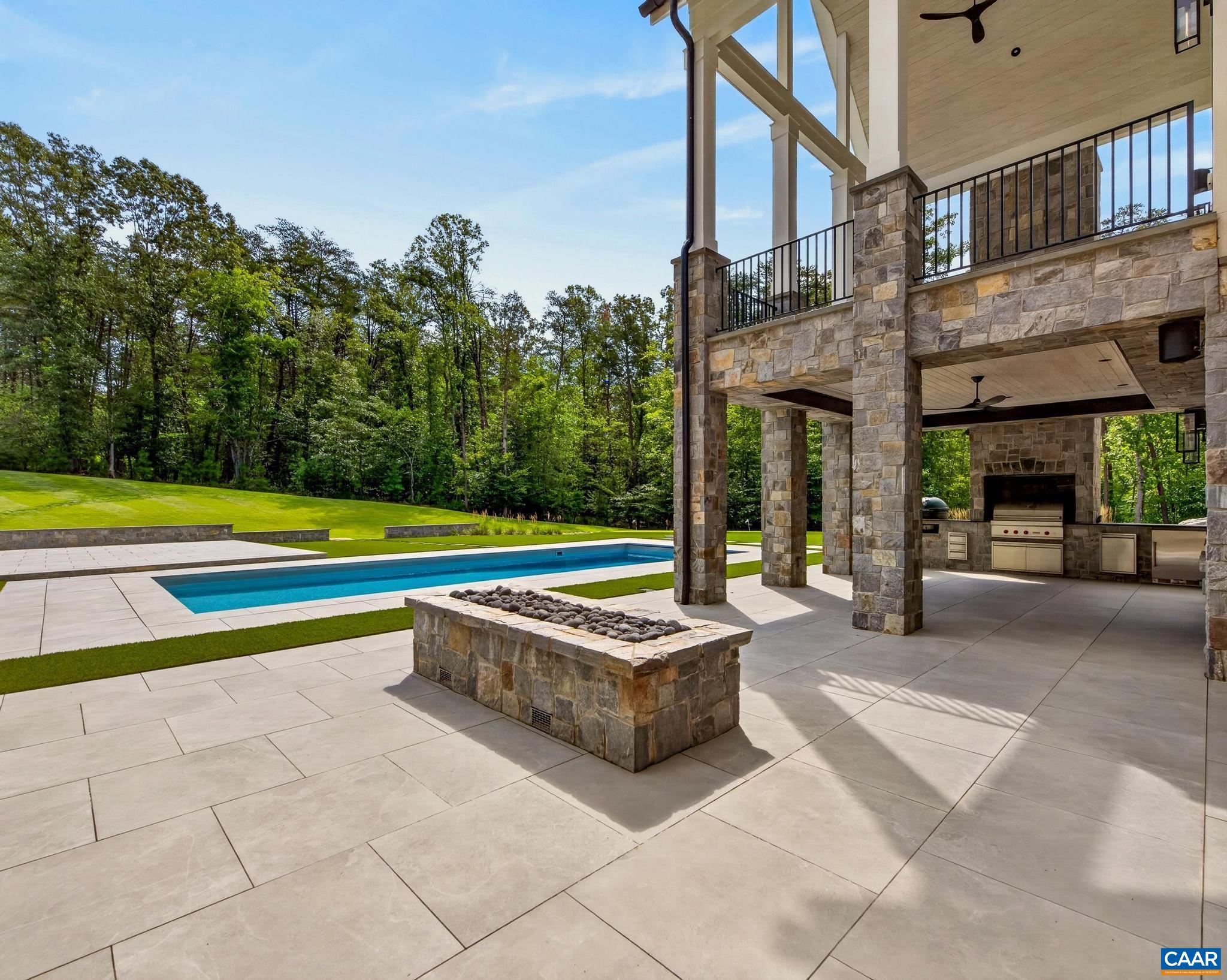 2455 BROWNS GAP TPKE