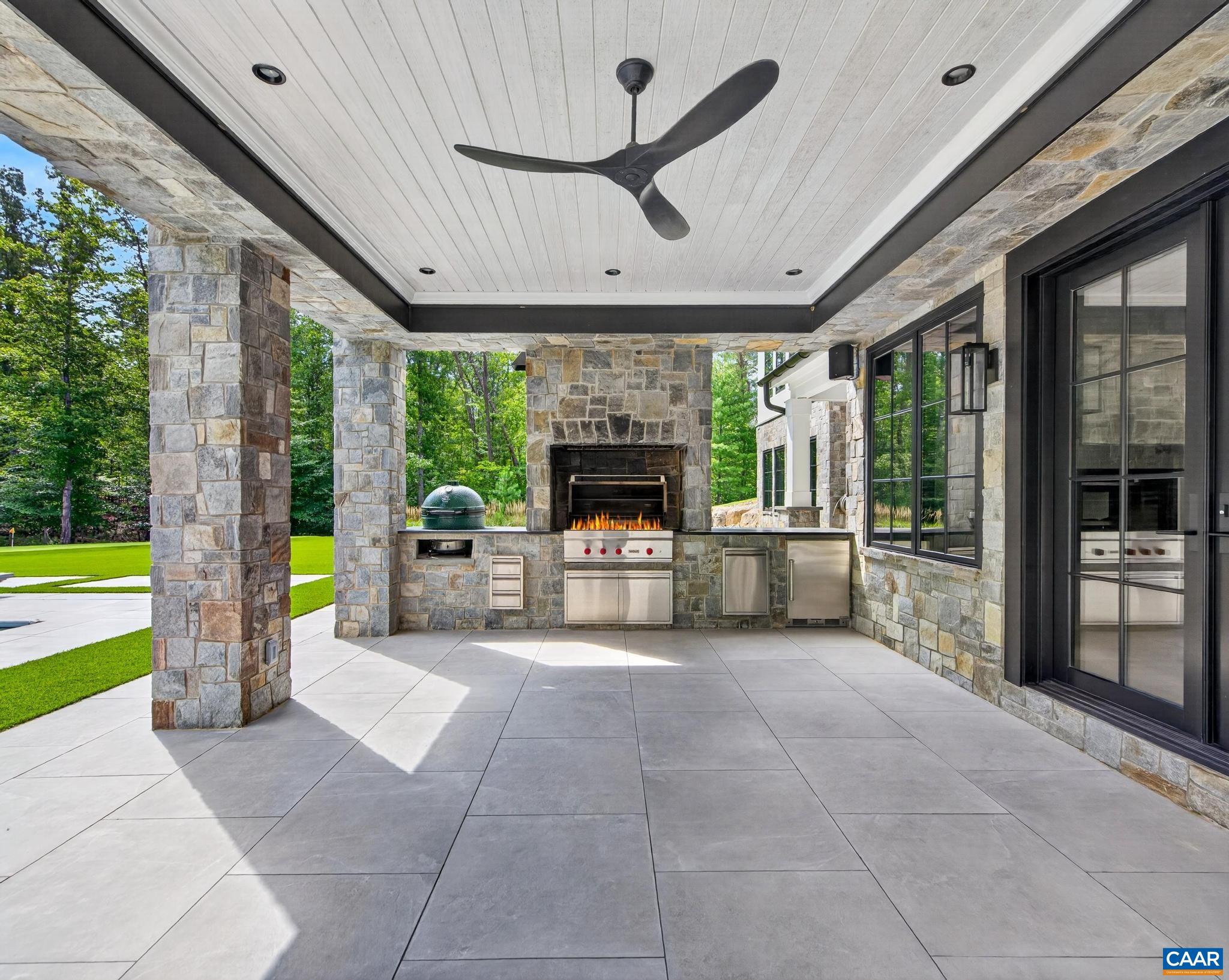 2455 BROWNS GAP TPKE