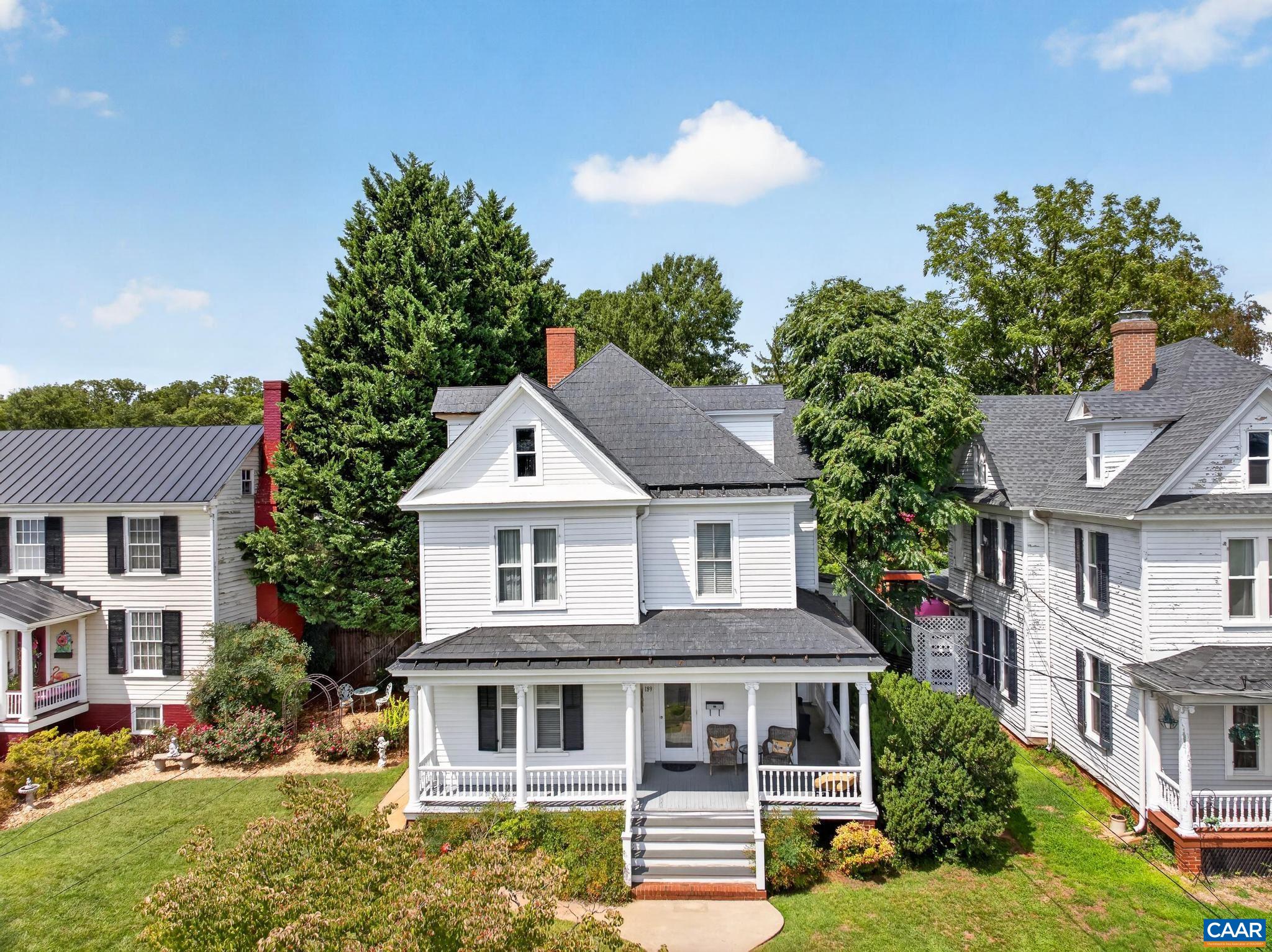 189 W MAIN ST