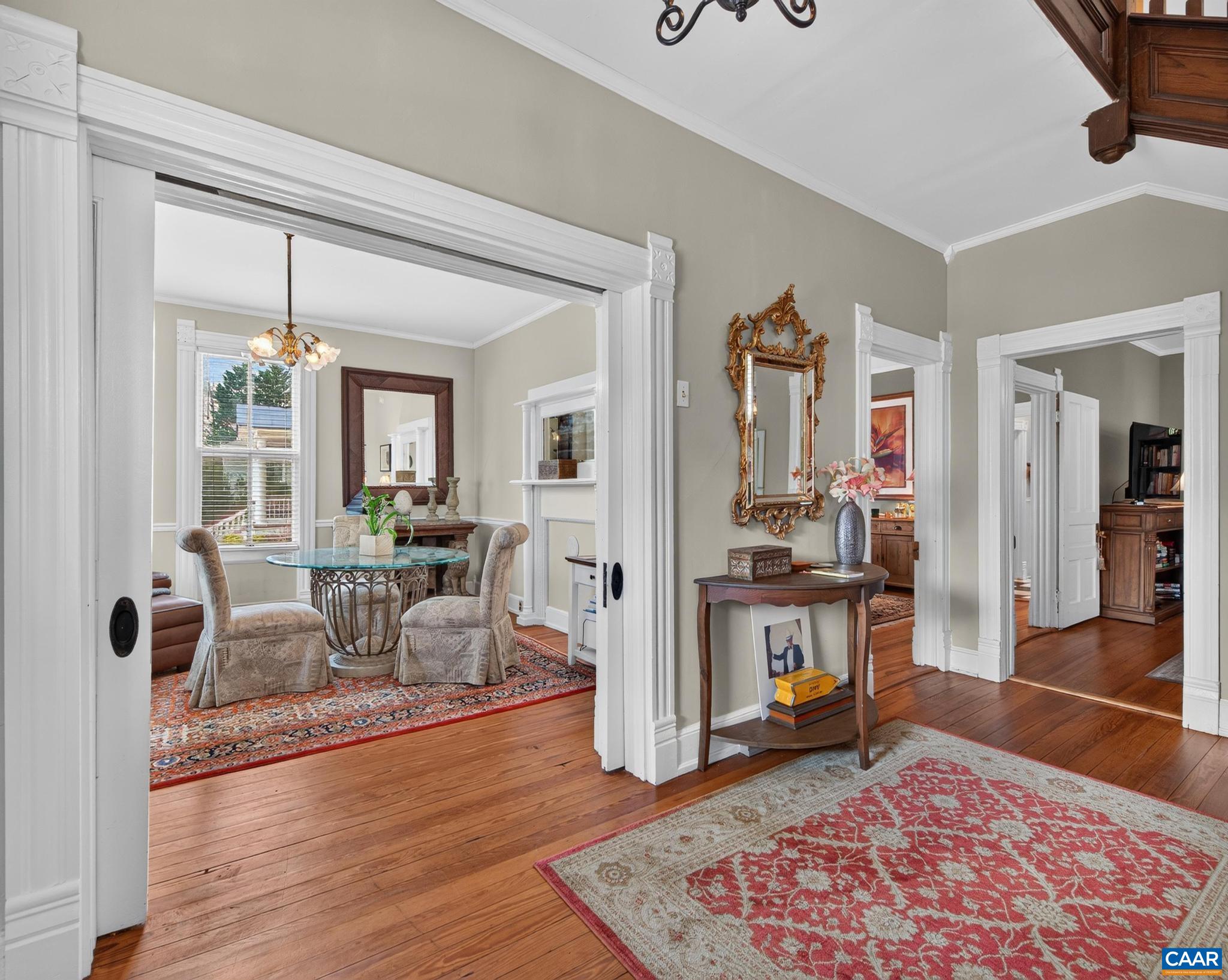 189 W MAIN ST