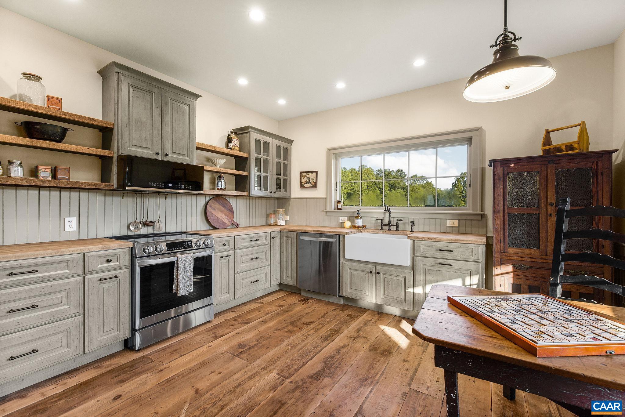 10396 LIBERTY MILLS RD