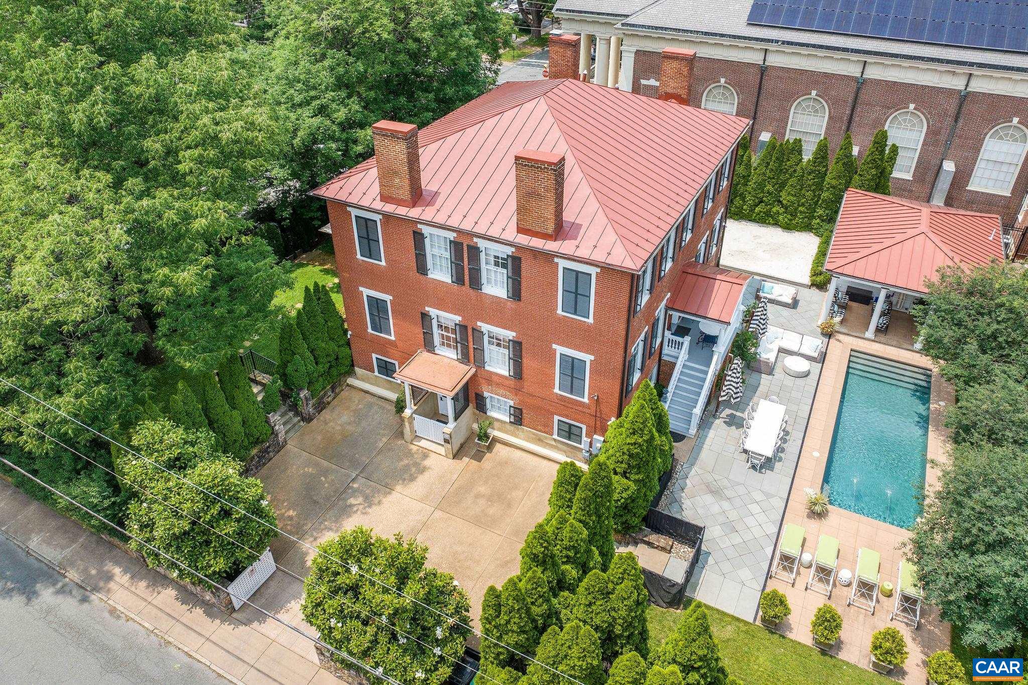 109 E EAST JEFFERSON ST