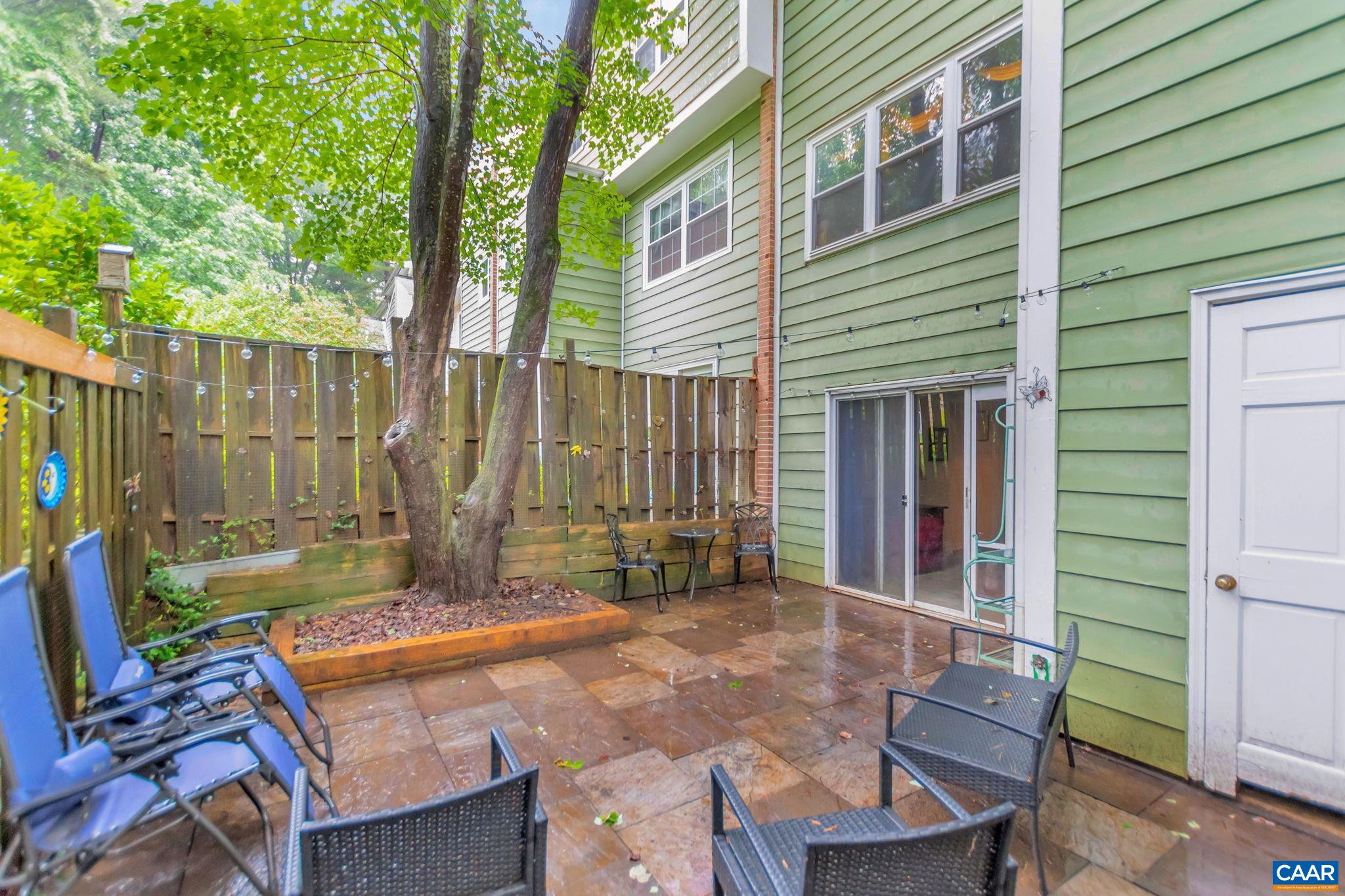 118 SCARBOROUGH PL